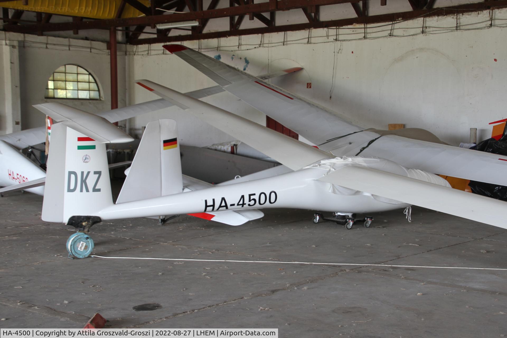 HA-4500, 1975 Glasflugel H-205 Club Libelle C/N 111, LHEM - id.Rubik Ernö Airport, Esztergom