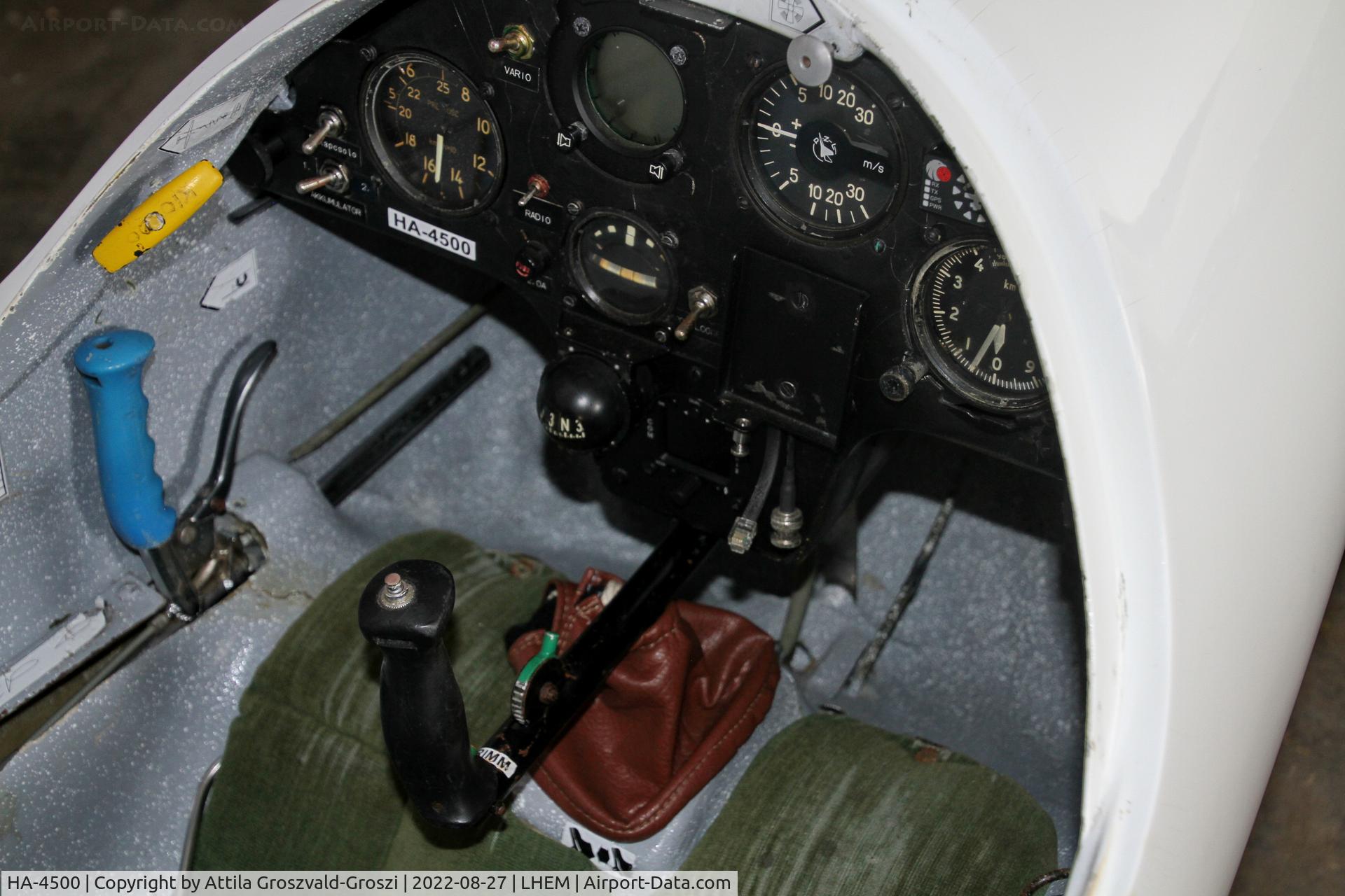 HA-4500, 1975 Glasflugel H-205 Club Libelle C/N 111, LHEM - id.Rubik Ernö Airport, Esztergom