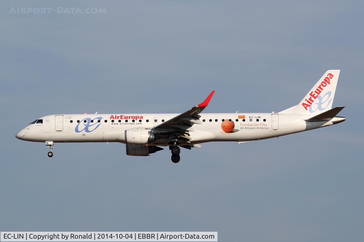 EC-LIN, 2010 Embraer 195LR (ERJ-190-200LR) C/N 19000401, at bru