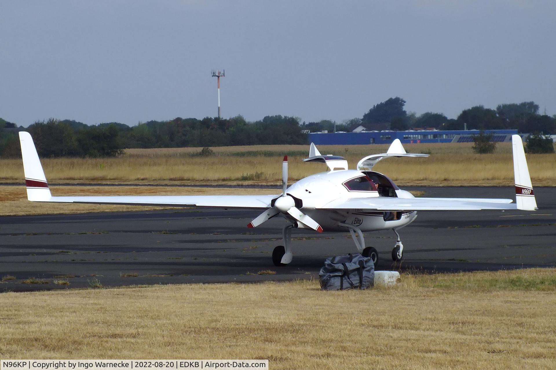 N96KP, 1996 Velocity Velocity  RG 173 C/N DMO325, Velocity SE RG 173 at Bonn-Hangelar airfield during the Grumman Fly-in 2022