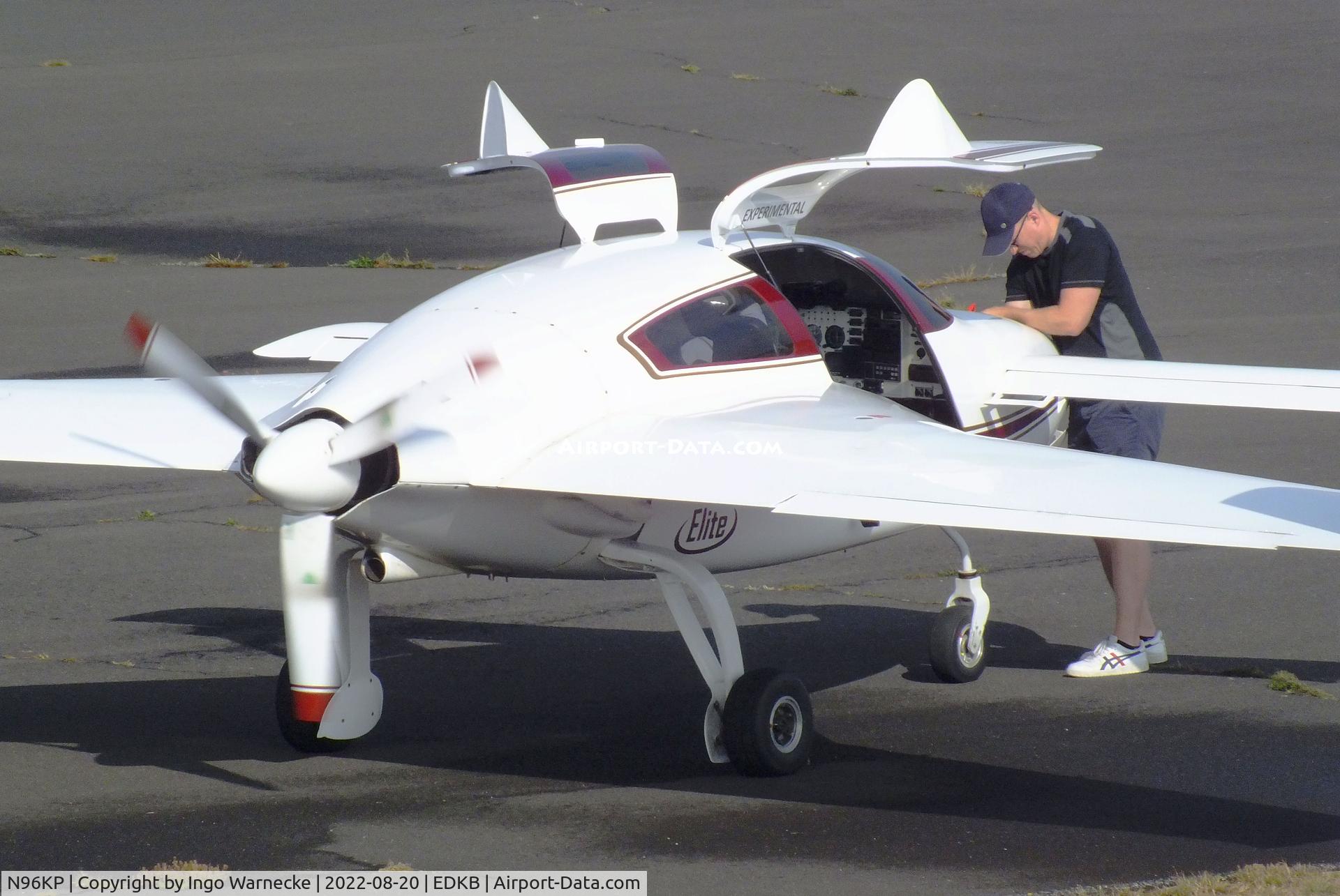 N96KP, 1996 Velocity Velocity  RG 173 C/N DMO325, Velocity SE RG 173 at Bonn-Hangelar airfield during the Grumman Fly-in 2022