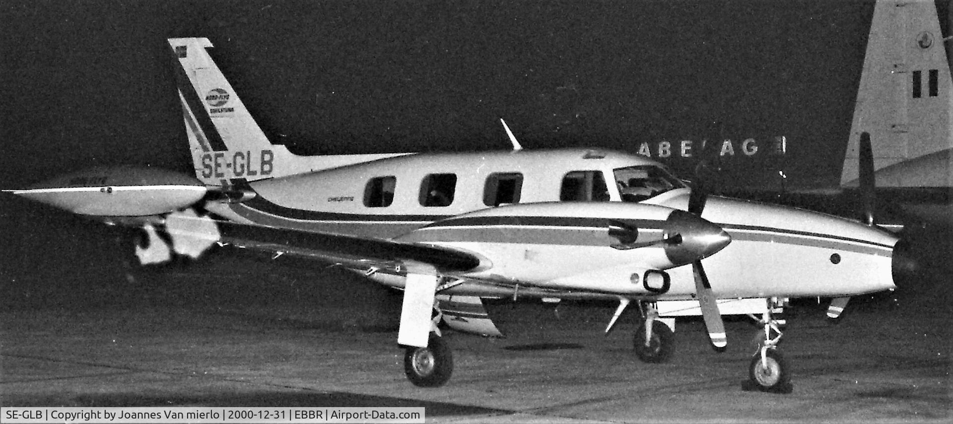 SE-GLB, Piper PA31T C/N PA31T-7400002, Brussels
