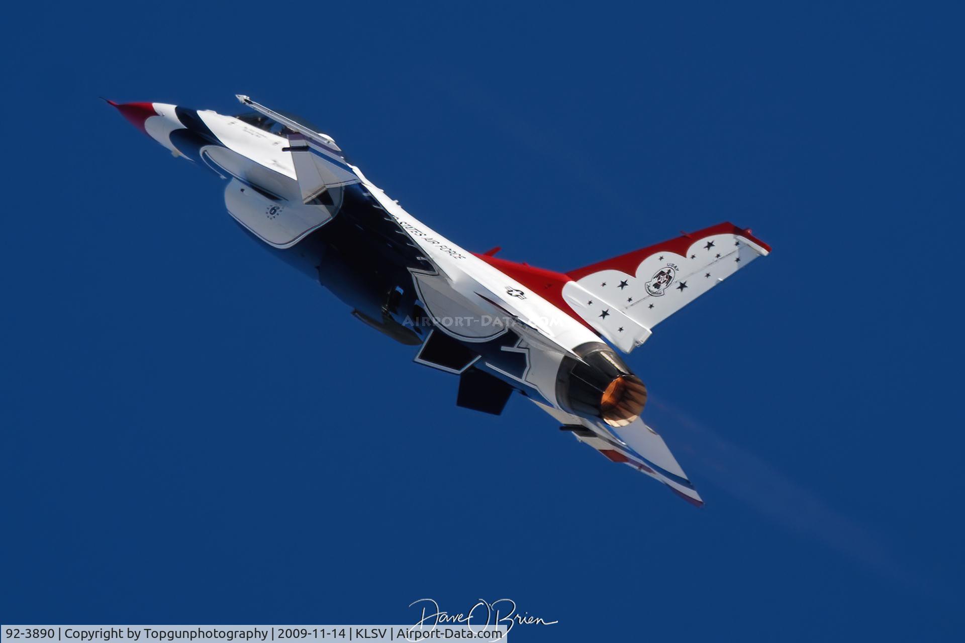 92-3890, General Dynamics F-16CJ Fighting Falcon C/N CC-132, 2nd Solo flying to the moon