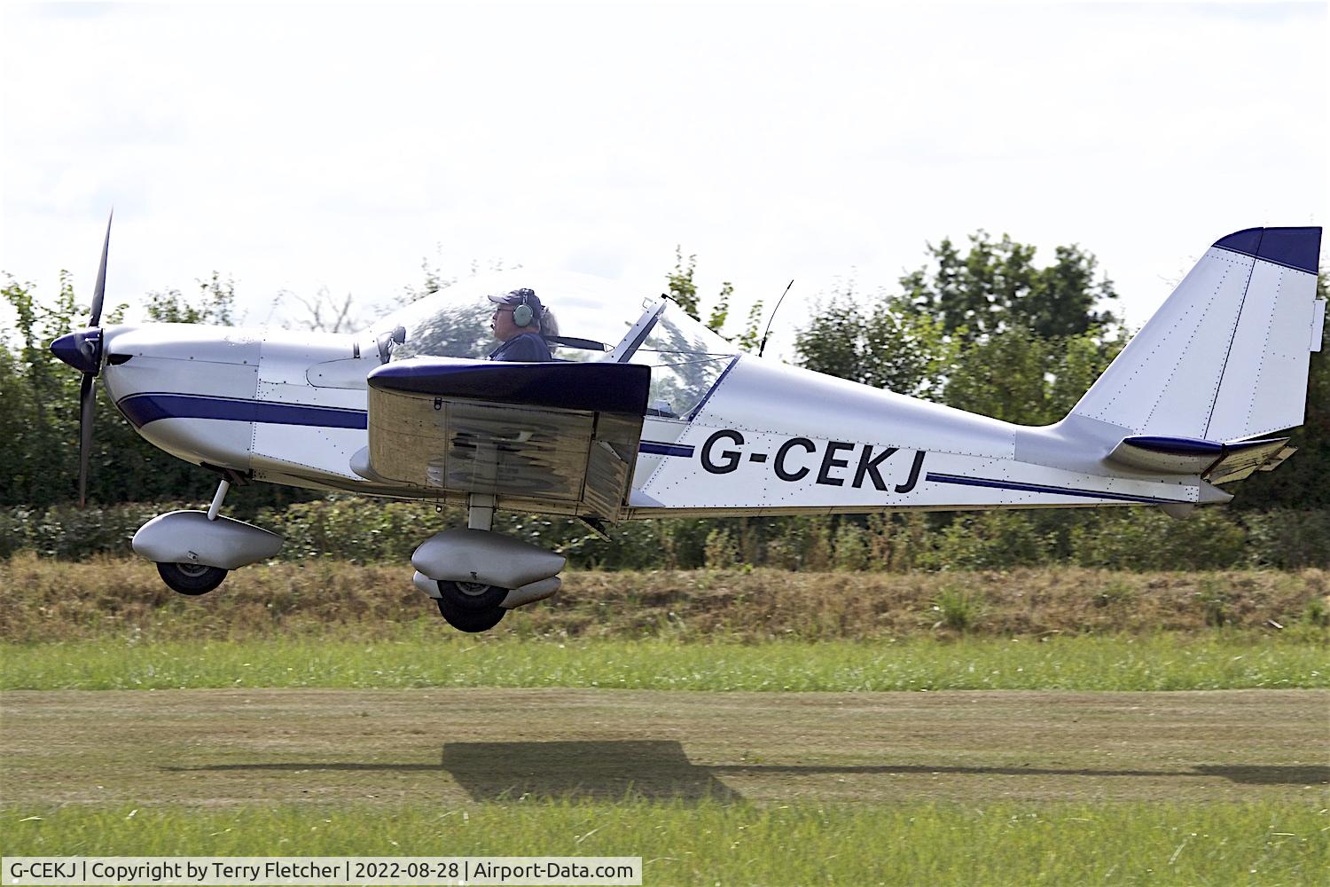 G-CEKJ, 2007 Aerotechnik EV-97 Eurostar C/N PFA 315A-14584, At Stoke Golding
