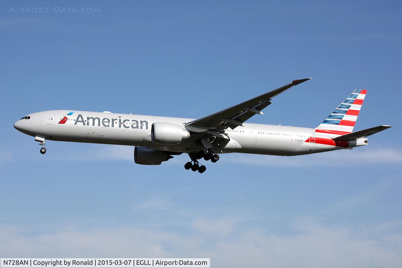 N728AN, 2014 Boeing 777-323/ER C/N 31553, at lhr