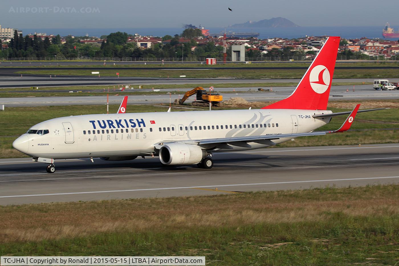 TC-JHA, 2008 Boeing 737-8F2 C/N 35740, at ist