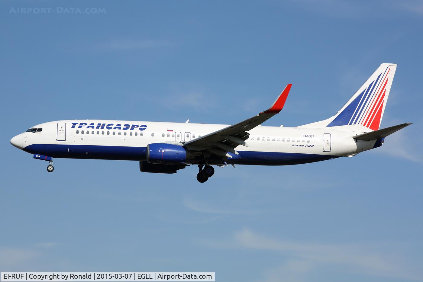 EI-RUF, 2000 Boeing 737-85P C/N 28536, at lhr