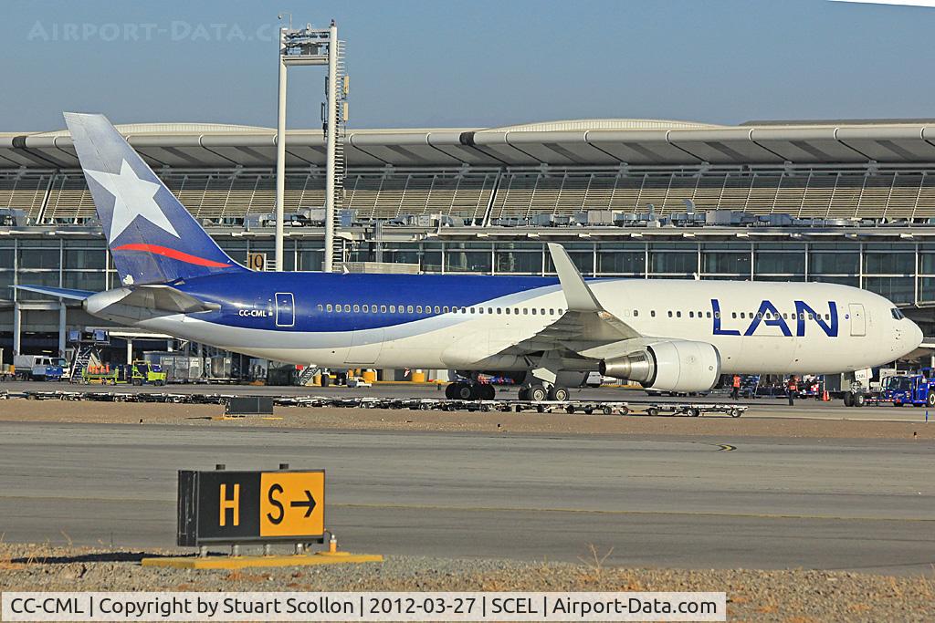 CC-CML, 1998 Boeing 767-3Q8/ER C/N 28206, LAN Airlines