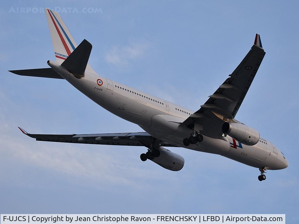 F-UJCS, 2015 Airbus A330-243 C/N 1608, COTAM 1101 landing runway 23