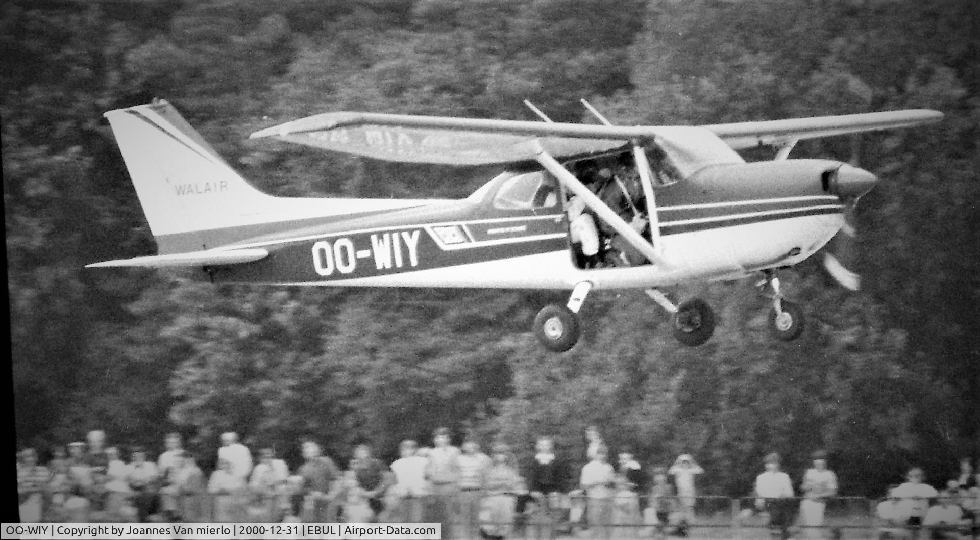 OO-WIY, 1973 Reims FR172J Reims Rocket C/N 0353, Ursel