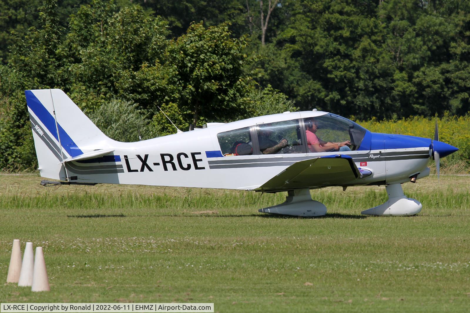 LX-RCE, Robin DR-400-180 Regent Regent C/N 2313, at ehmz