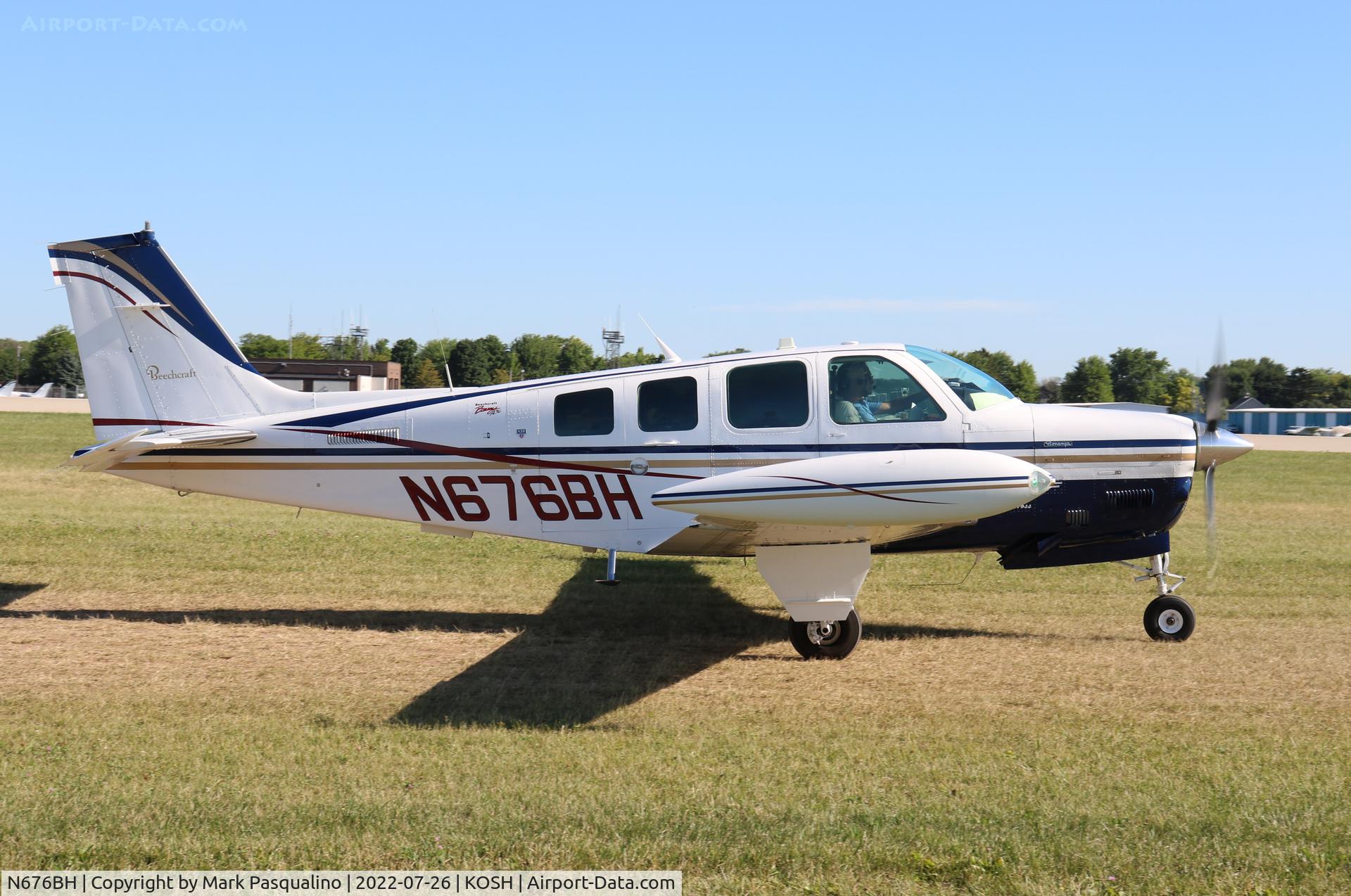 N676BH, 1983 Beech A36 Bonanza 36 C/N E-2121, Beech A36
