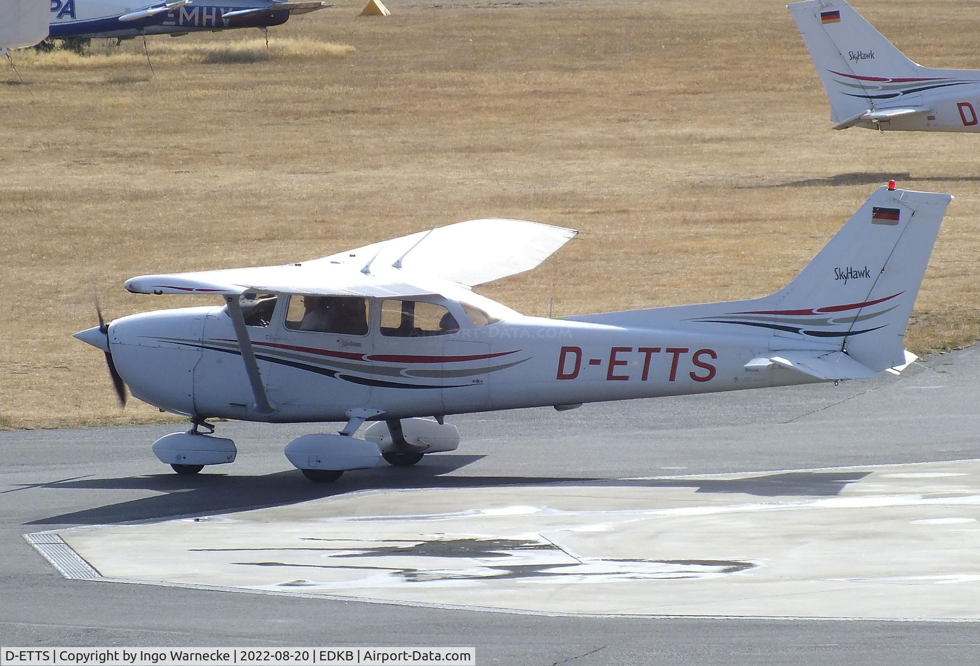 D-ETTS, 2004 Cessna 172R Skyhawk C/N 17281220, Cessna 172R Skyhawk at Bonn-Hangelar airfield during the Grumman Fly-in 2022