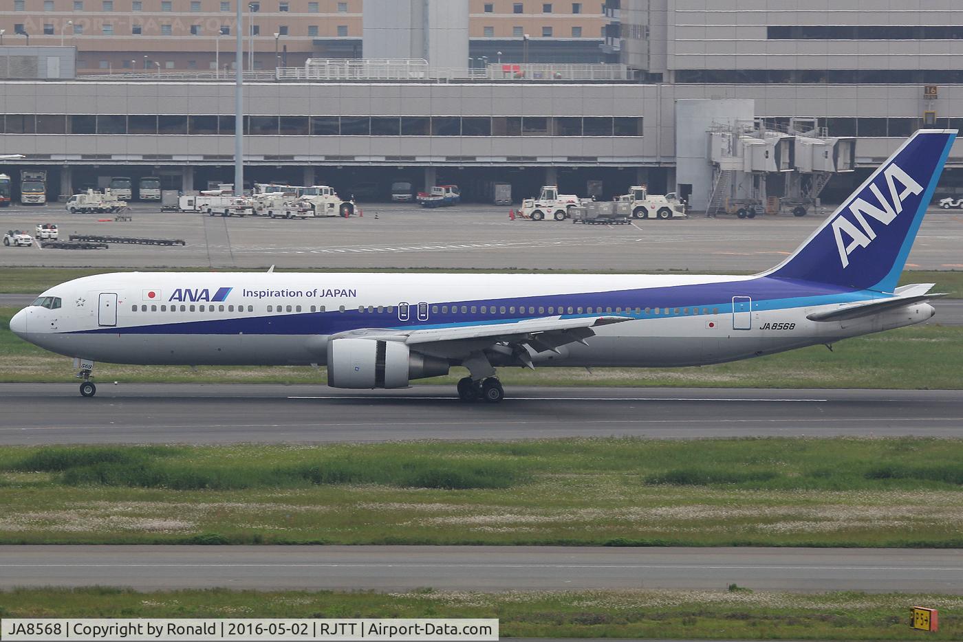 JA8568, Boeing 767-381 C/N 25657, at hnd
