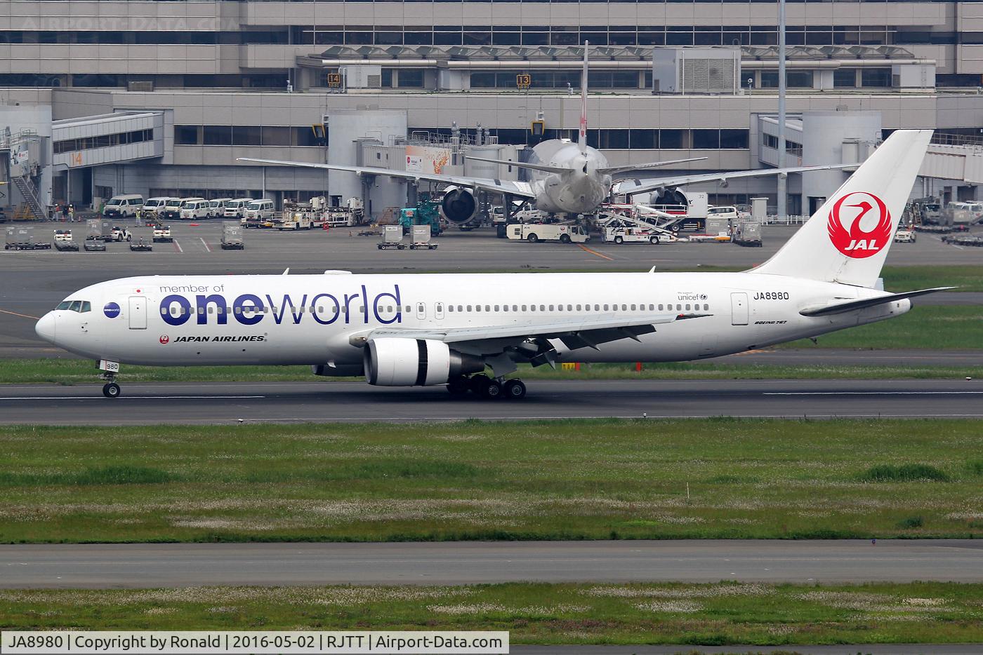 JA8980, 1997 Boeing 767-346 C/N 28837, at rjtt