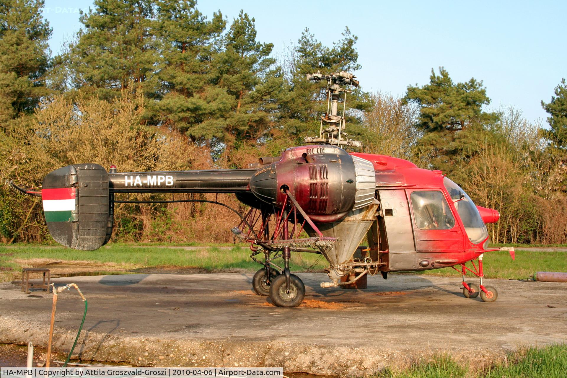 HA-MPB, 1977 Kamov Ka-26 Hoodlum C/N 7706109, Kéthely Agricultural place, Hungary