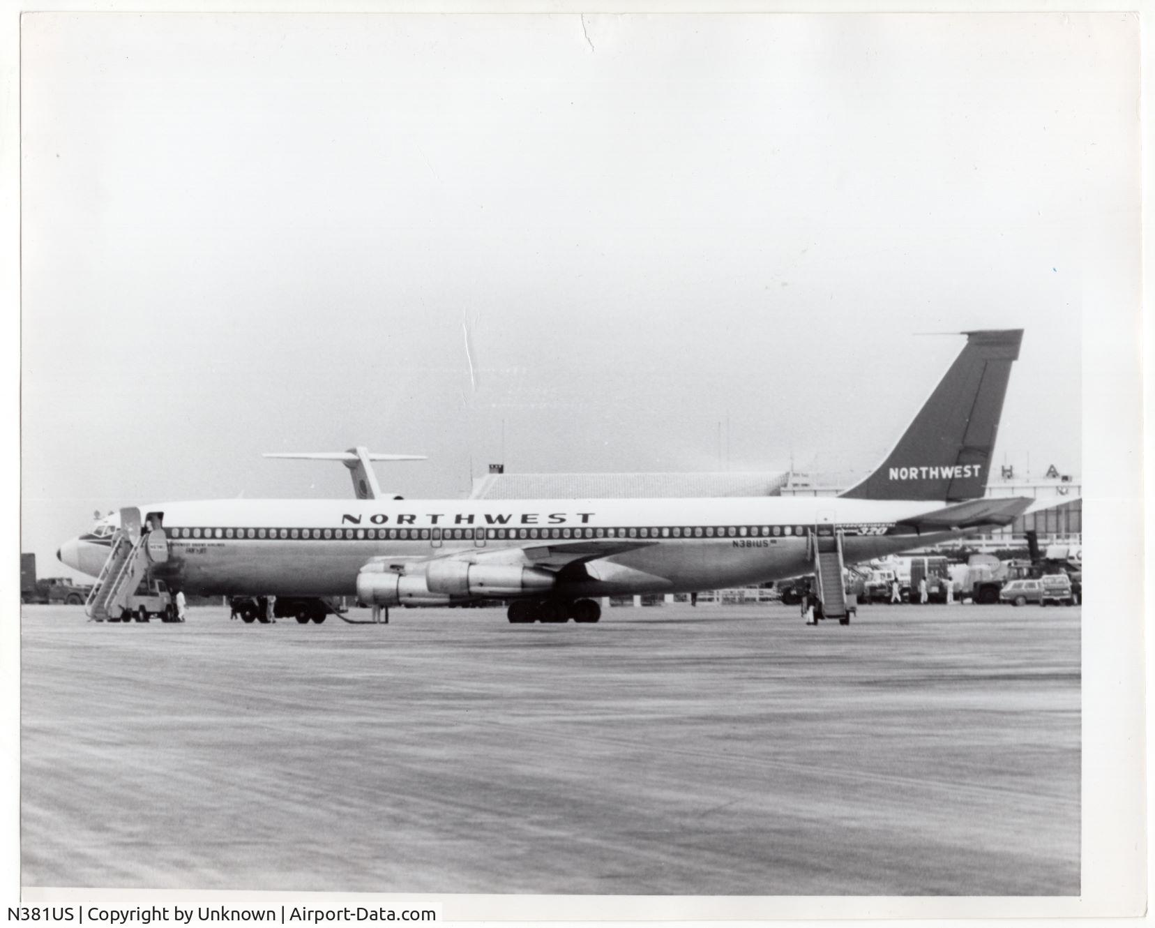 N381US, 1968 Boeing 707-351B C/N 19872, Late 1960s photo of Northwest Arline's Boeing Intercontinental 707-320.