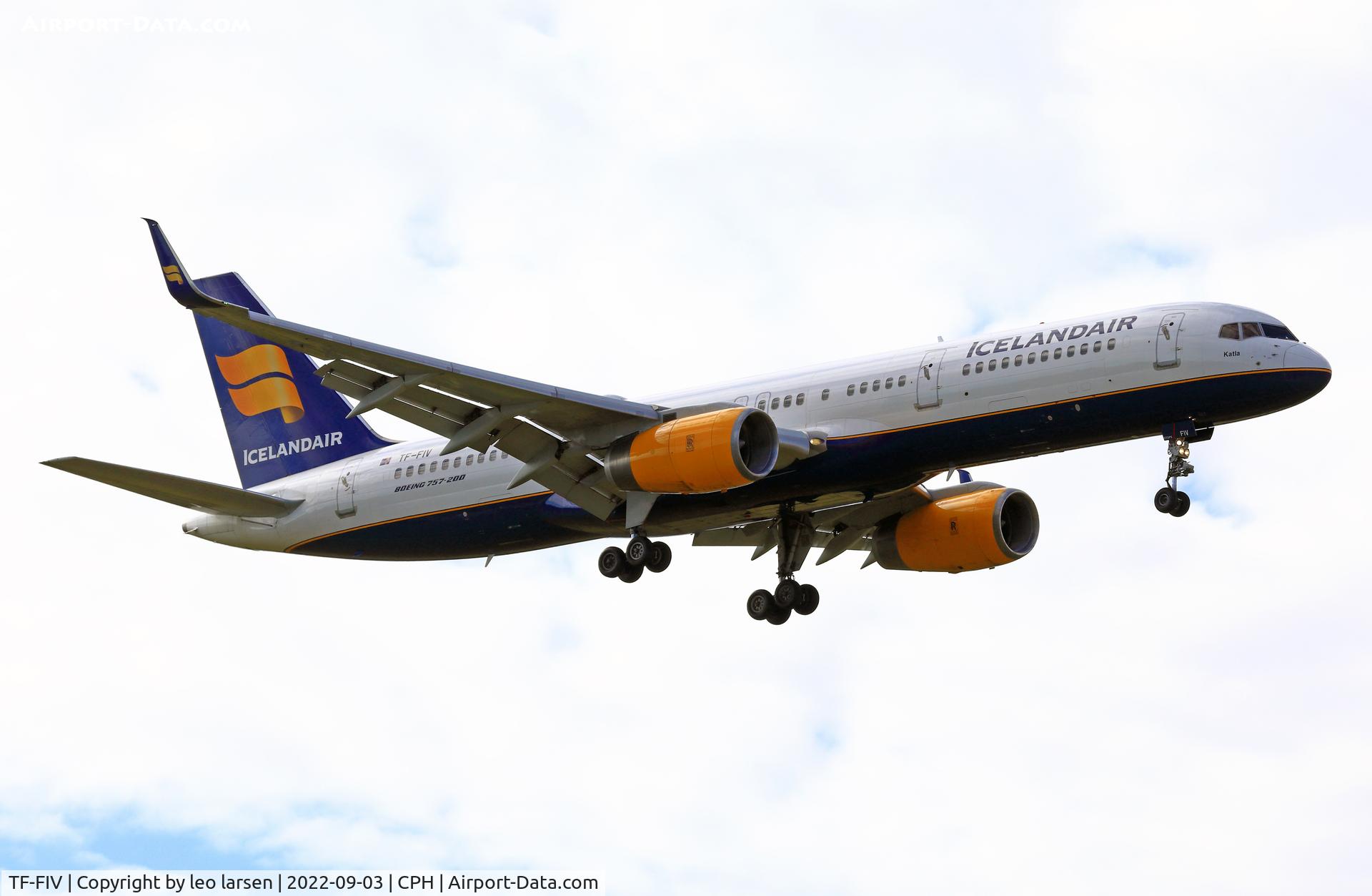 TF-FIV, 2001 Boeing 757-208 C/N 30424, Copenhagen 3.9.2022