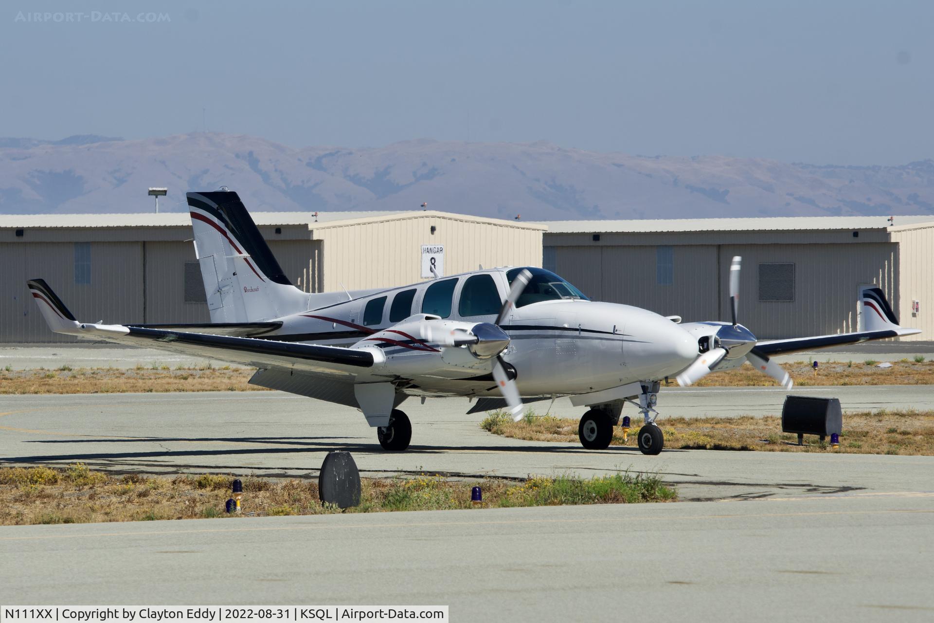 N111XX, 1983 Beech 58 Baron C/N TH-1389, San Carlos Airport in California 2022.