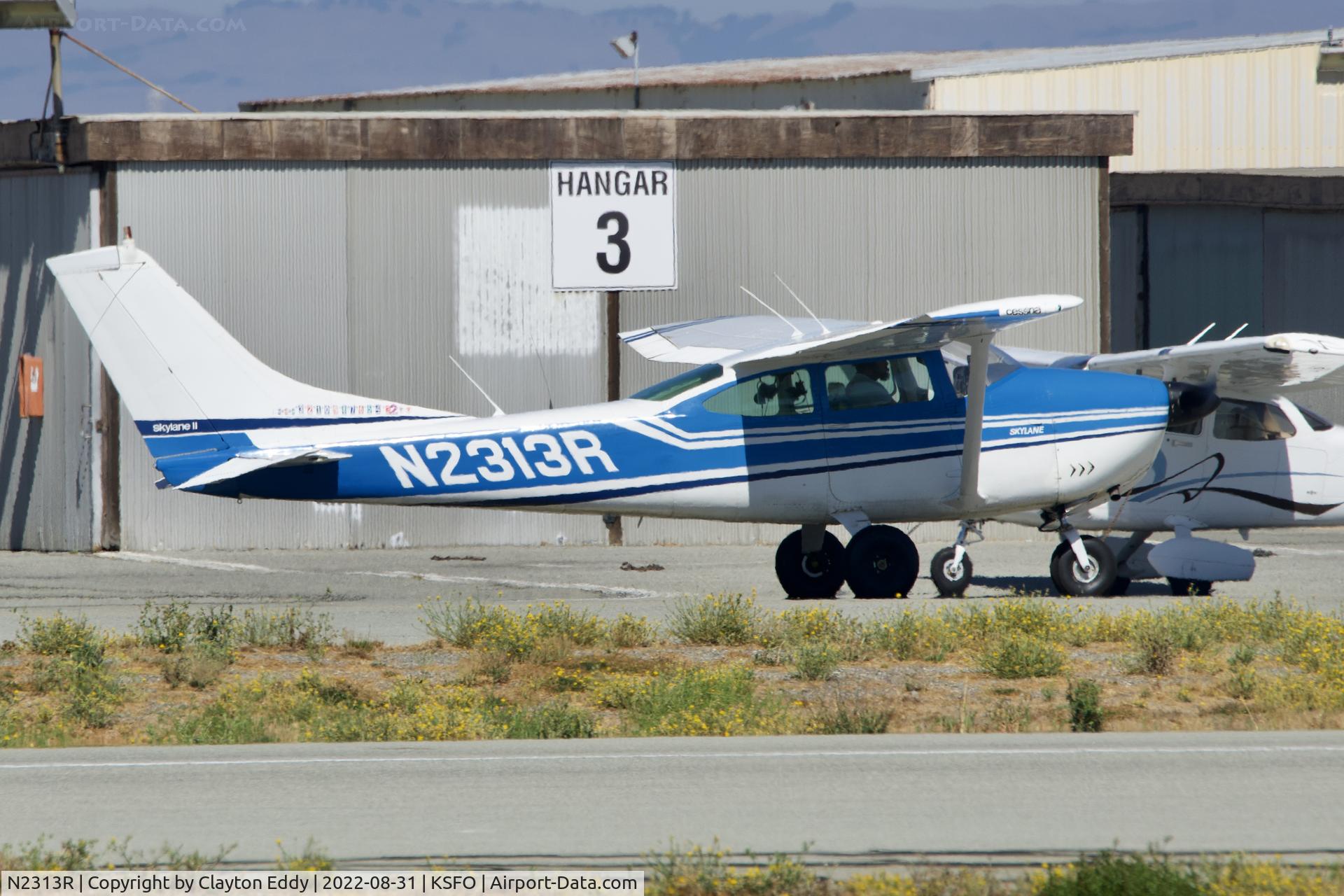 N2313R, 1964 Cessna 182G Skylane C/N 18255413, San Carlos Airport in California 2022.