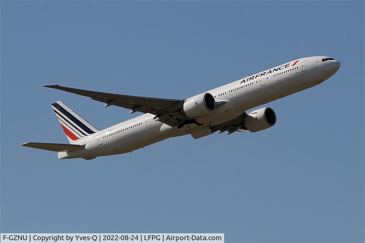 F-GZNU, 2016 Boeing 777-328/ER C/N 61701, Boeing 777-328ER, Climbing from rwy 09R, Roissy Charles De Gaulle airport (LFPG-CDG)