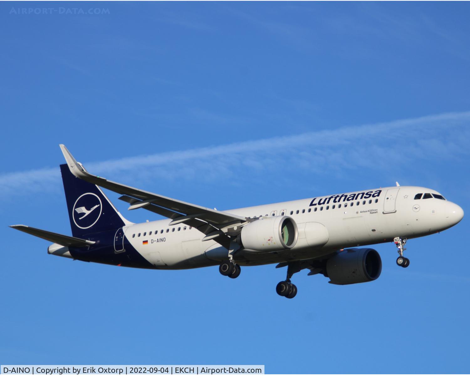 D-AINO, 2018 Airbus A320-271N C/N 8559, D-AINO landing rw 04L