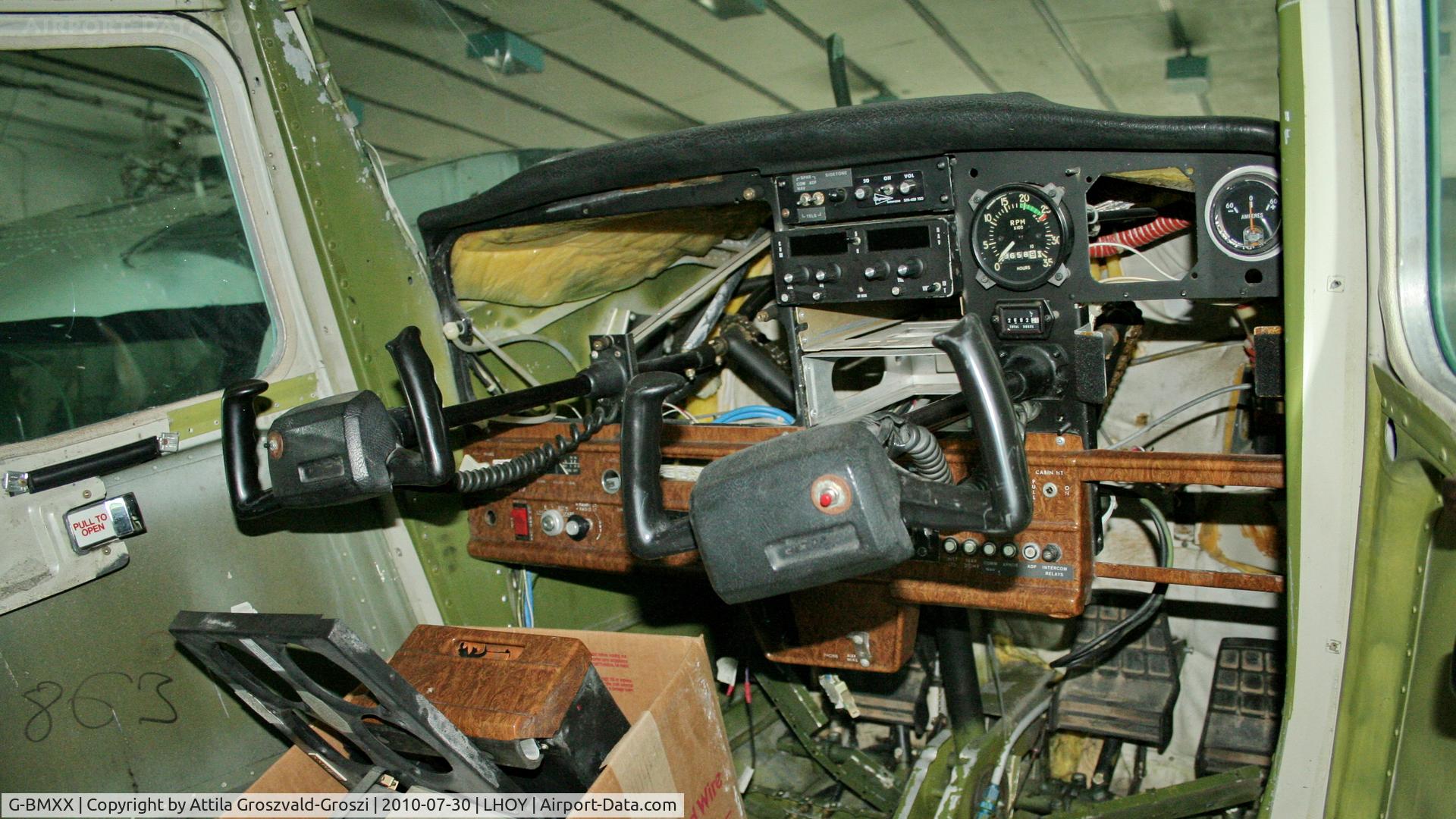 G-BMXX, 1981 Cessna 152 C/N 152-84953, LHOY - Öcsény Airport, Hungary
