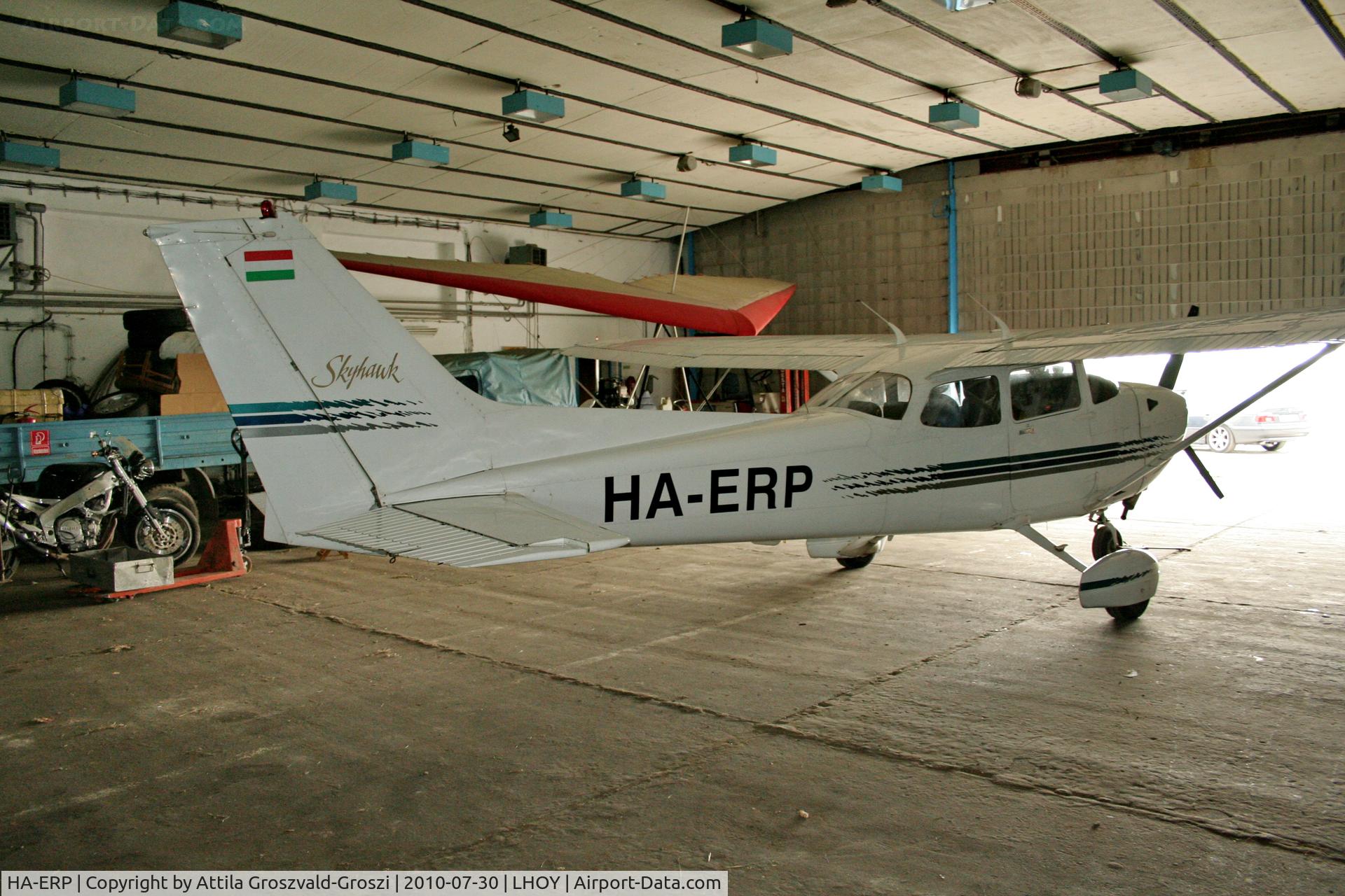 HA-ERP, 1997 Cessna 172R C/N 17280068, LHOY - Öcsény Airport, Hungary