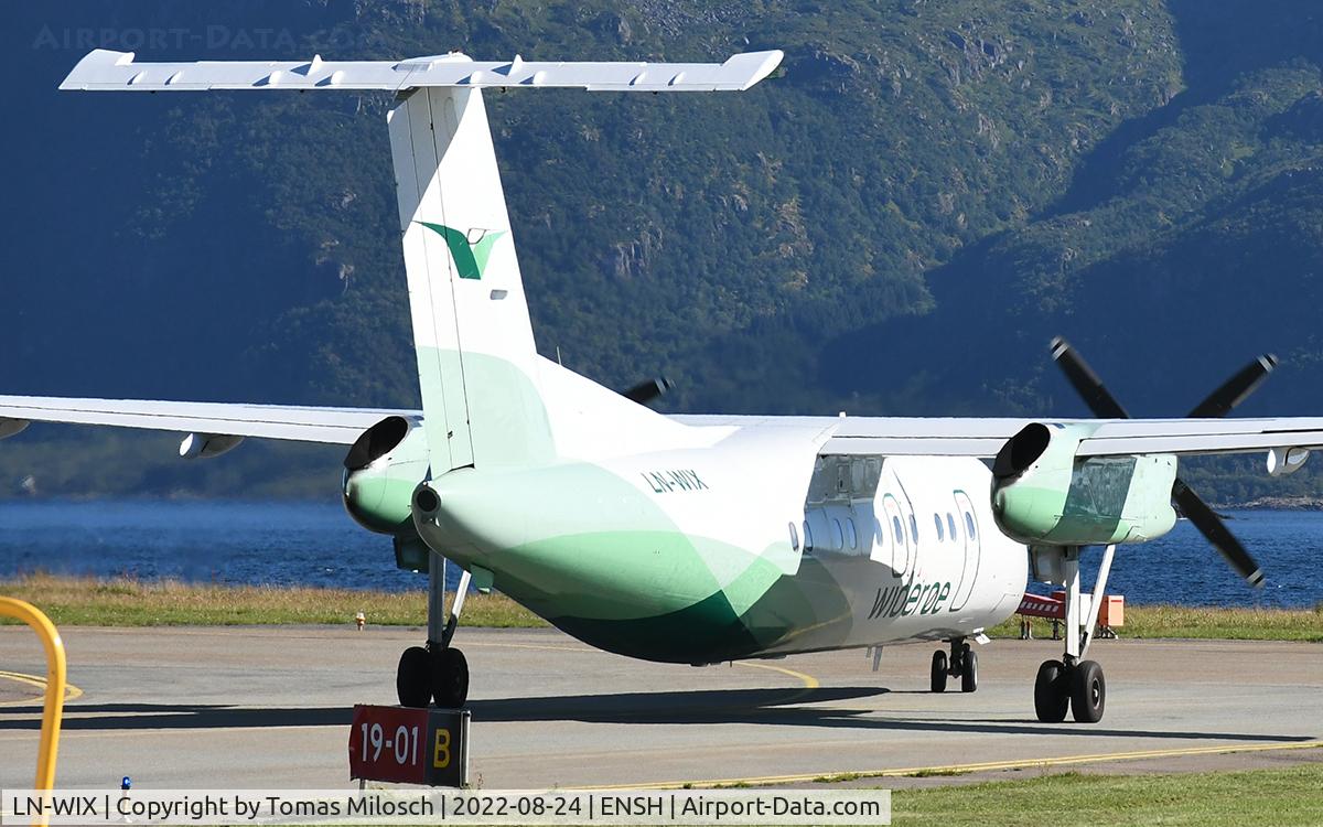 LN-WIX, 2003 De Havilland Canada DHC-8-103 Dash 8 Dash 8 C/N 593, 