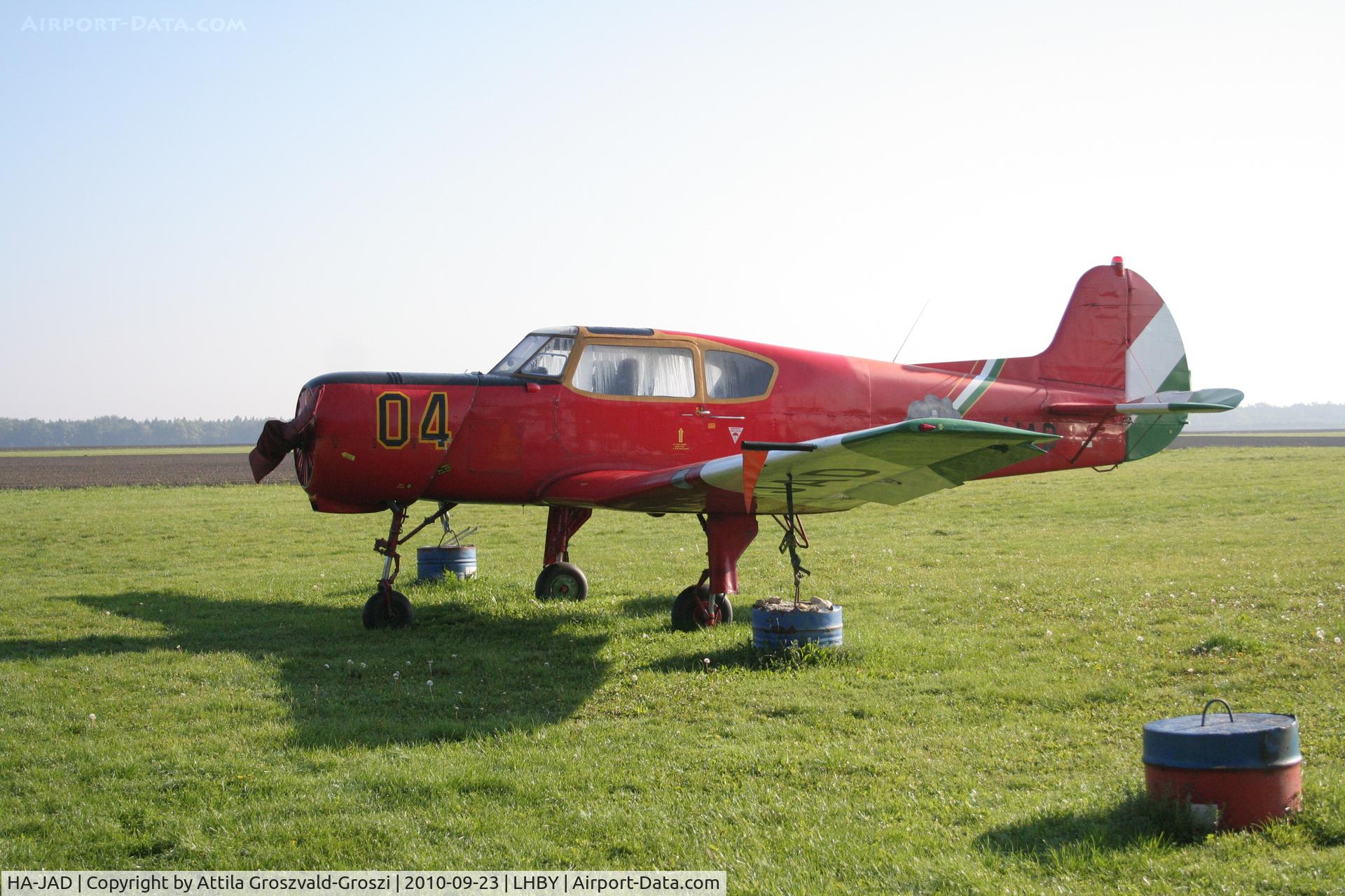 HA-JAD, 1975 Yakovlev Yak-18T C/N 5200509, LHBY - Böny Airport, Hungary