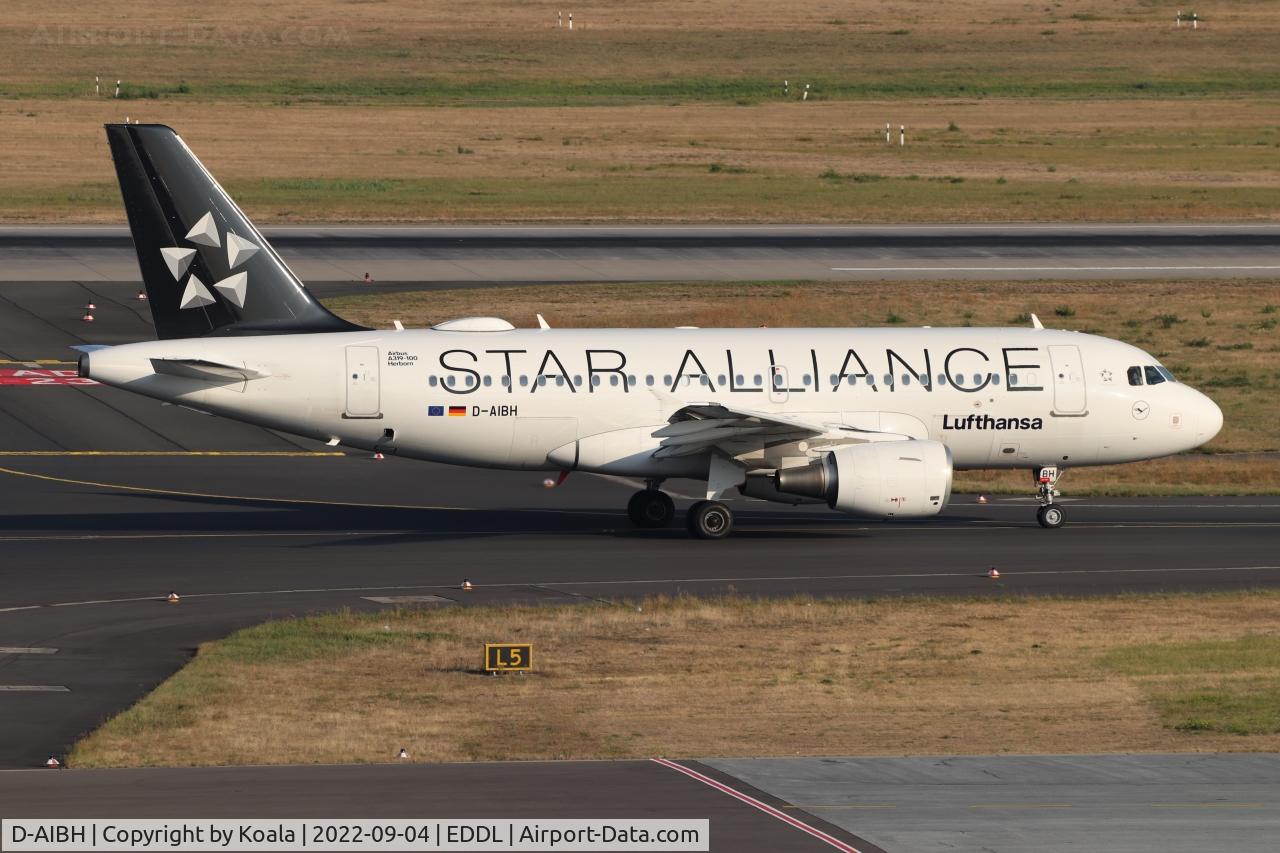 D-AIBH, 2012 Airbus A319-112 C/N 5239, Now in Star Alliance Livery.