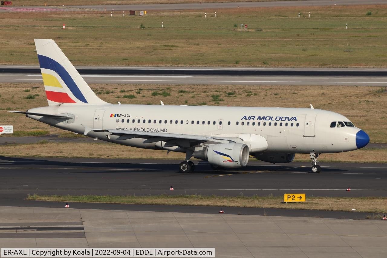 ER-AXL, 2006 Airbus A319-115 C/N 2849, With blue nose. Leaving to Chisinau.