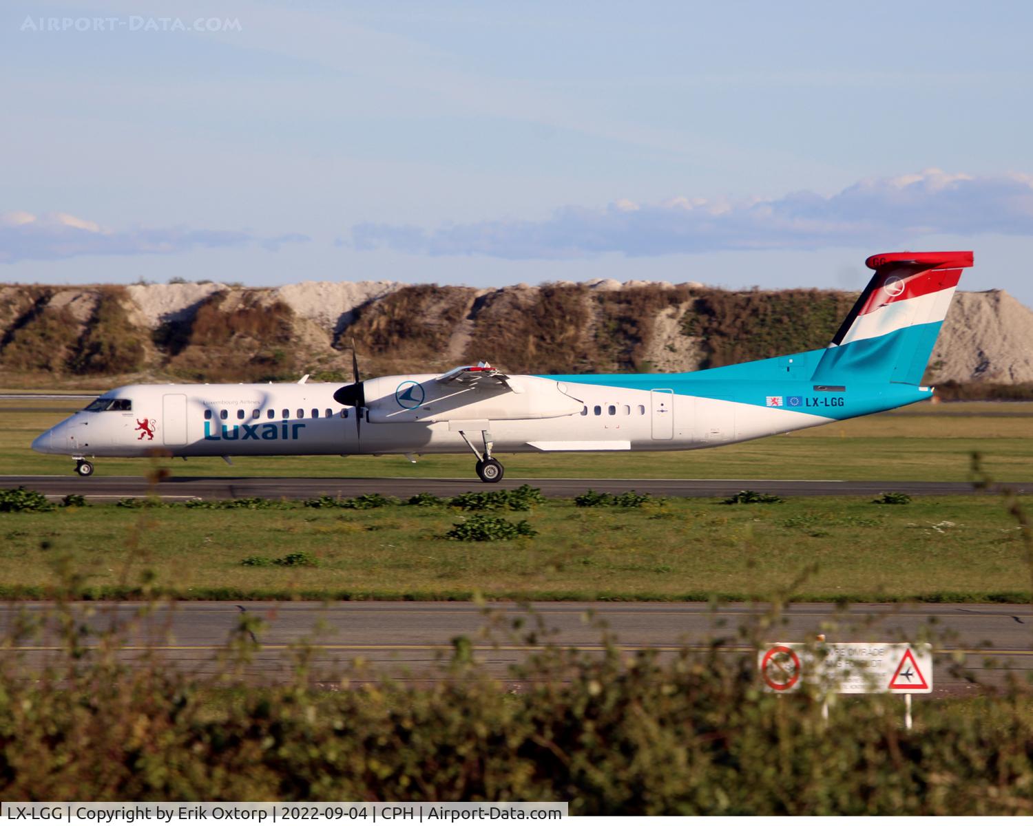 LX-LGG, 2012 Bombardier DHC-8-402Q Dash 8 Dash 8 C/N 4418, LX-LGG landed rw 04L