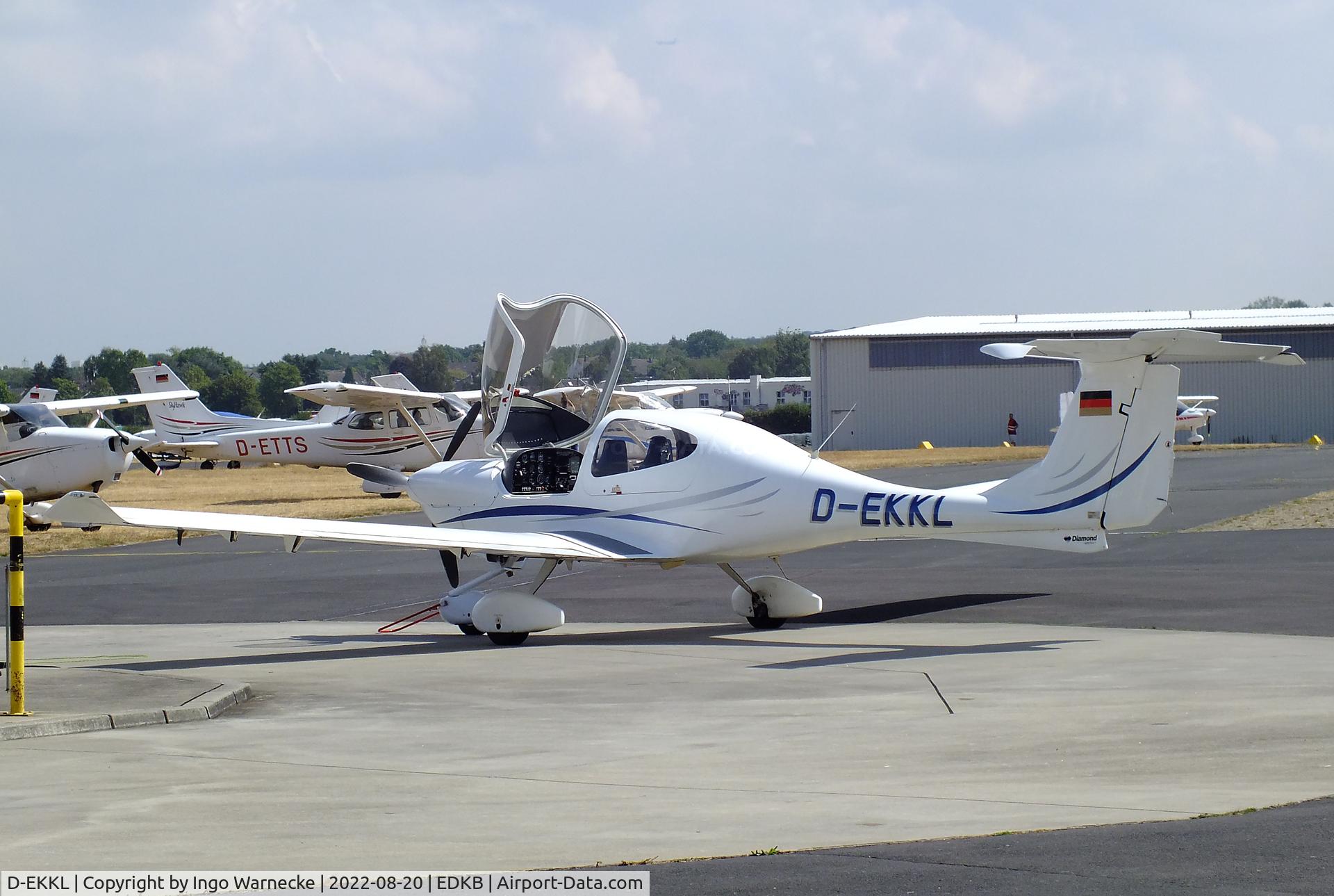 D-EKKL, Diamond DA-40-180 Diamond Star C/N 40.072, Diamond DA-40-180 Diamond Star at Bonn-Hangelar airfield during the Grumman Fly-in 2022