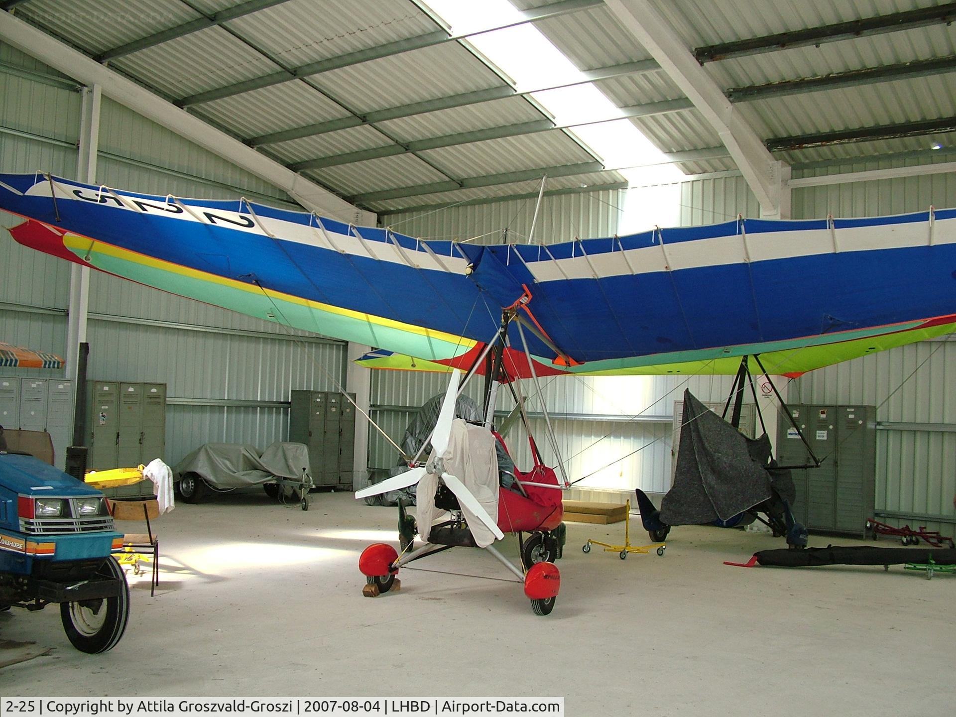 2-25, Halley Apollo CX-M/Racer GT C/N 010193/------, LHBD - Börgönd Airport, Hungary