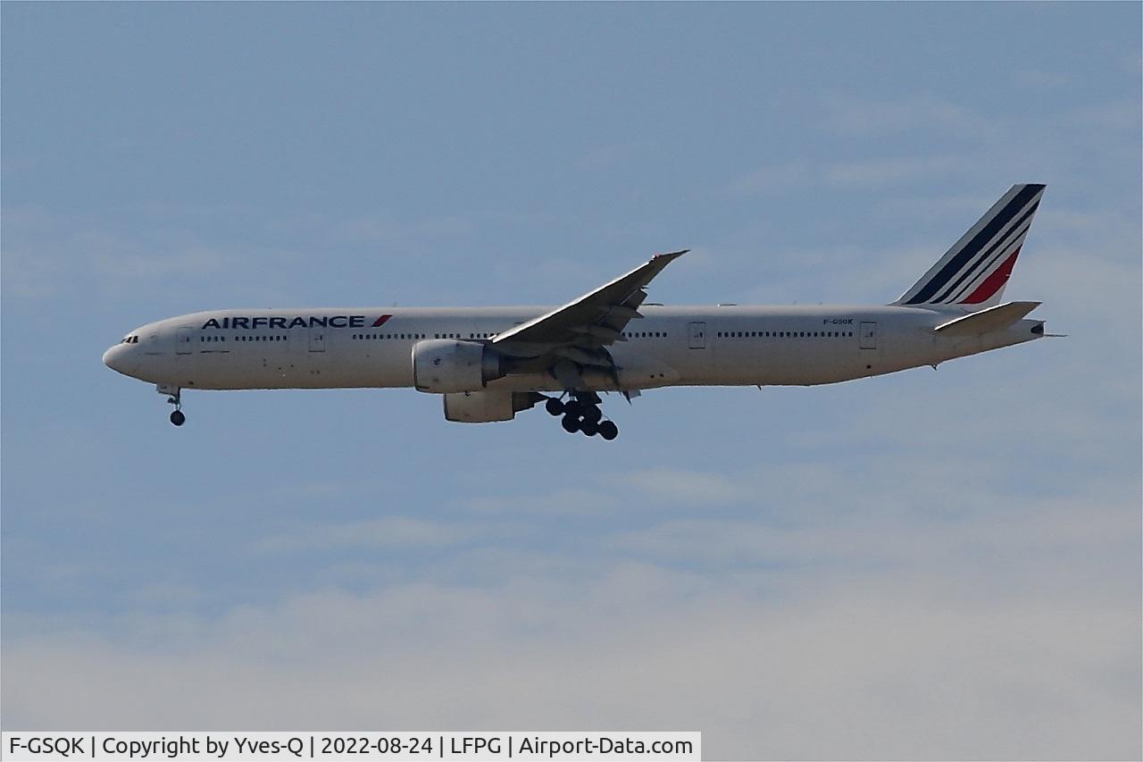 F-GSQK, 2005 Boeing 777-328/ER C/N 32845, Boeing 777-328ER, On final rwy 08R, Roissy Charles De Gaulle airport (LFPG-CDG)