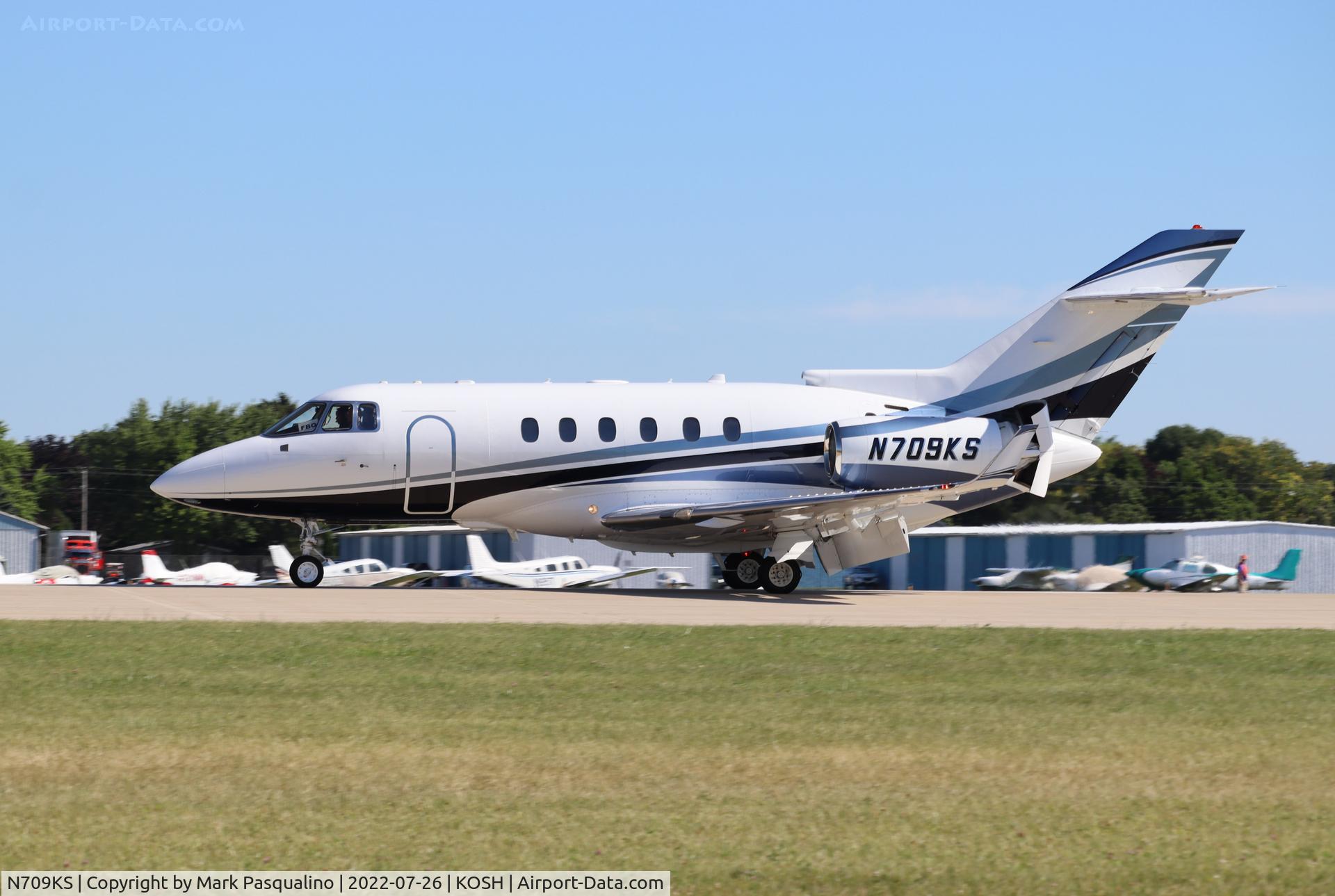 N709KS, 2005 Raytheon Hawker 800XP C/N 258729, Hawker 800XP