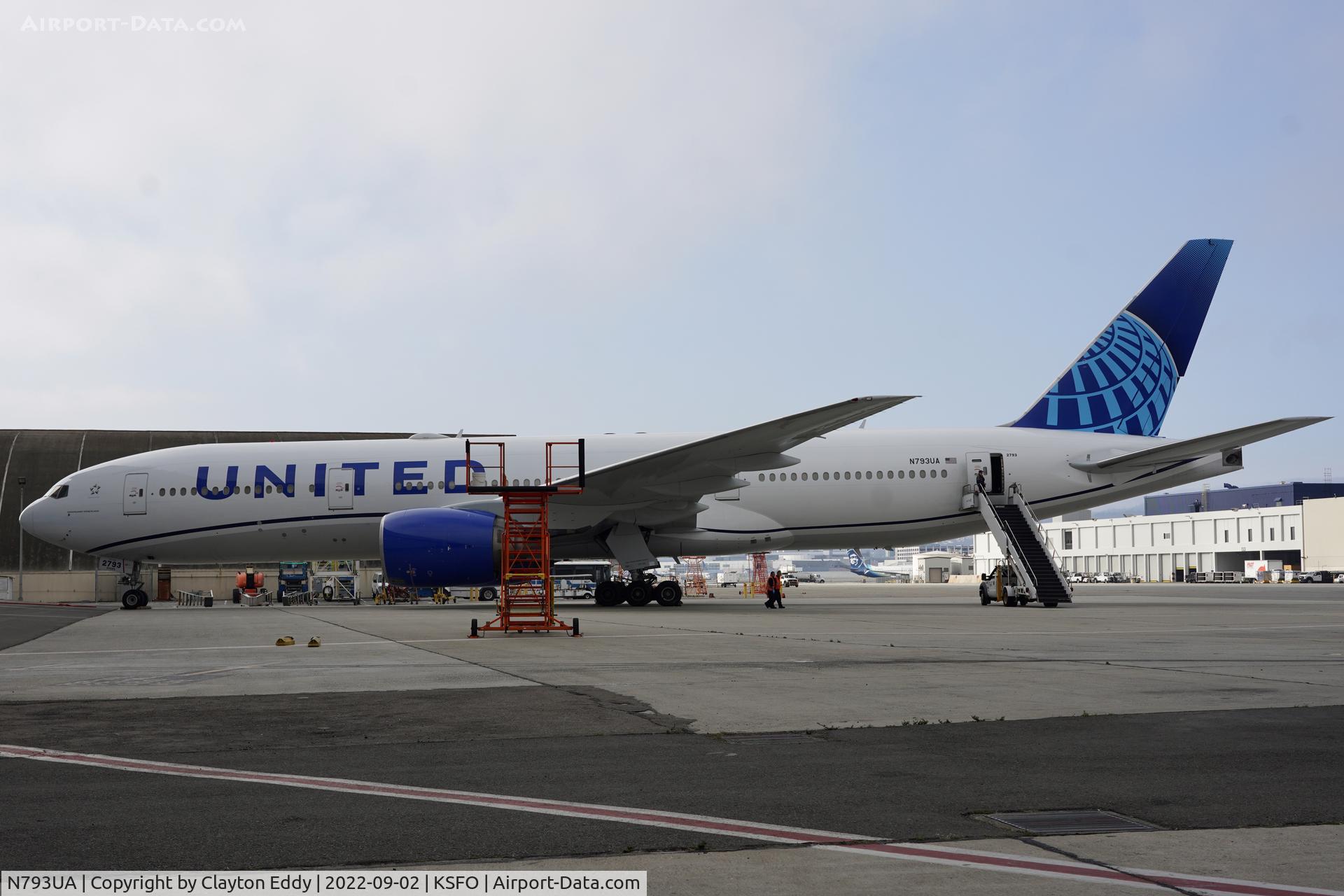 N793UA, 1997 Boeing 777-222 C/N 26946, SFO 2022.