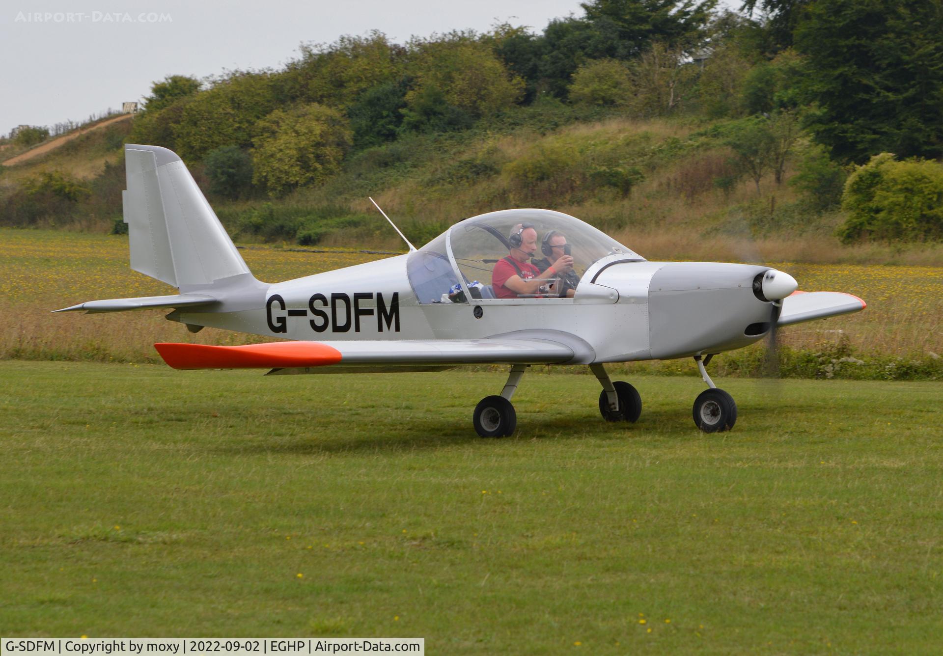 G-SDFM, 2002 Aerotechnik EV-97 Eurostar C/N PFA 315-13884, Aerotechnik EV-97 Eurostar at Popham.