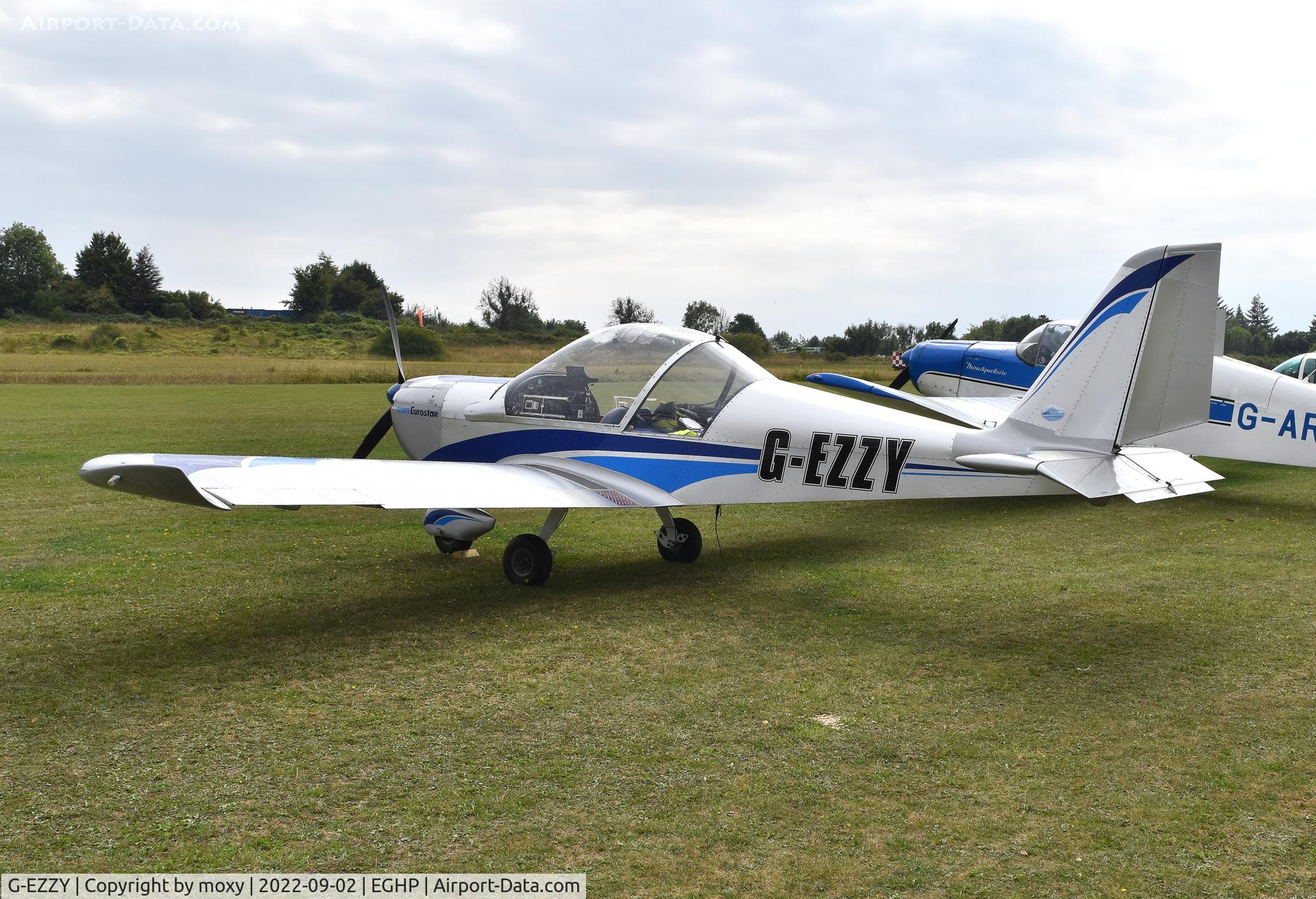 G-EZZY, 2007 Aerotechnik EV-97 Eurostar C/N PFA 315-14533, Aerotechnik EV-97 Eurostar at Popham.