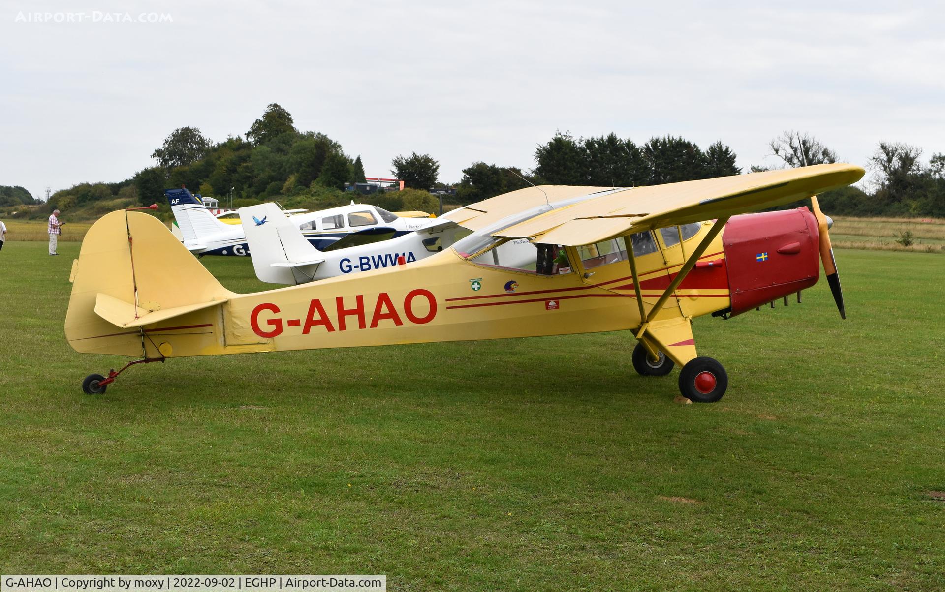 G-AHAO, 1946 Auster J-1 Autocrat C/N 1886, Auster J-1 Autocrat at Popham. Ex SE-BYU