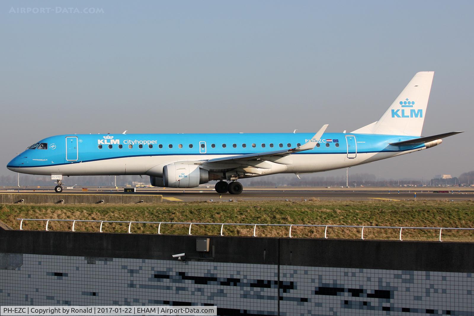 PH-EZC, 2008 Embraer 190LR (ERJ-190-100LR) C/N 19000250, at espl