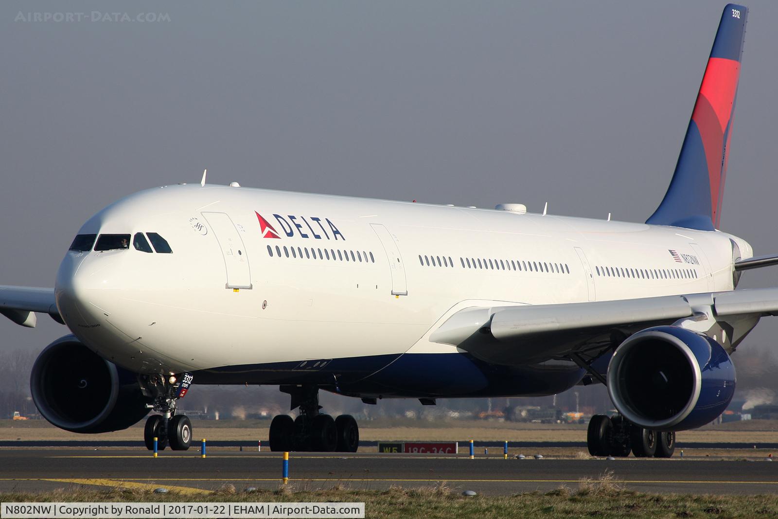 N802NW, 2003 Airbus A330-323 C/N 0533, at eham