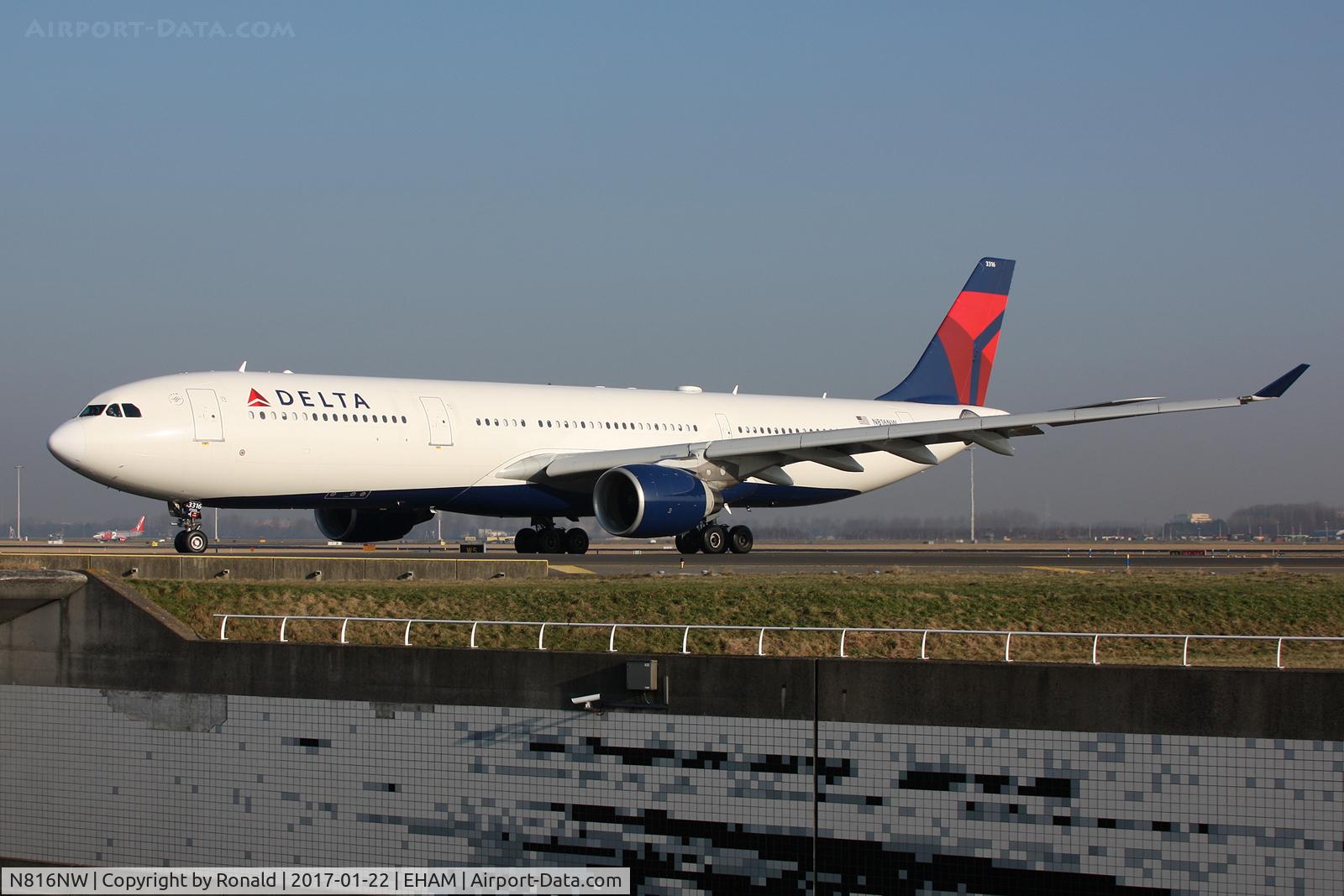 N816NW, 2007 Airbus A330-323X C/N 0827, at spl