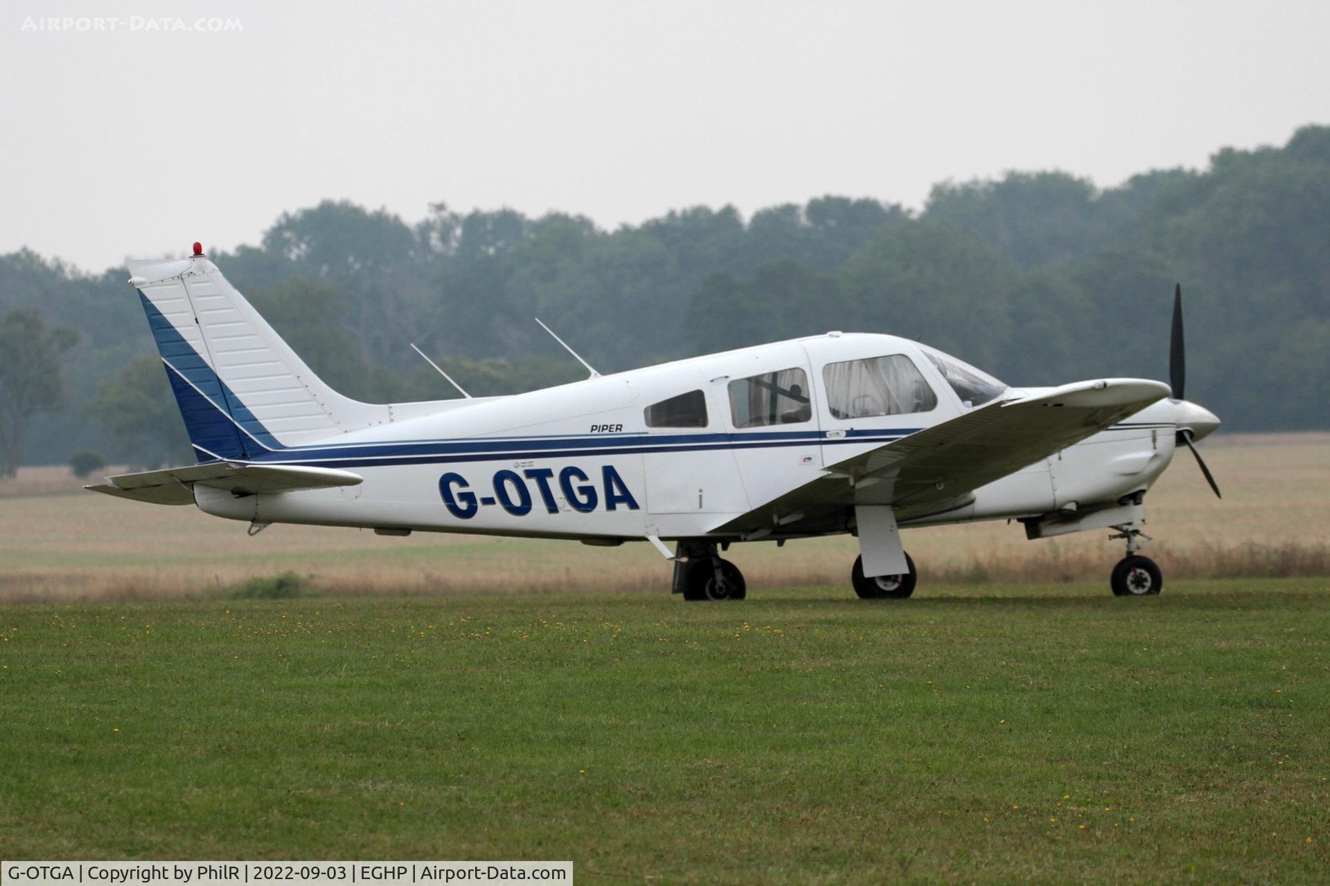 G-OTGA, 1978 Piper PA-28R-201 Cherokee Arrow III C/N 28R-7837281, G-OTGA 1978 Piper PA-28 Cherokee Arrow lll LAA Rally Popham