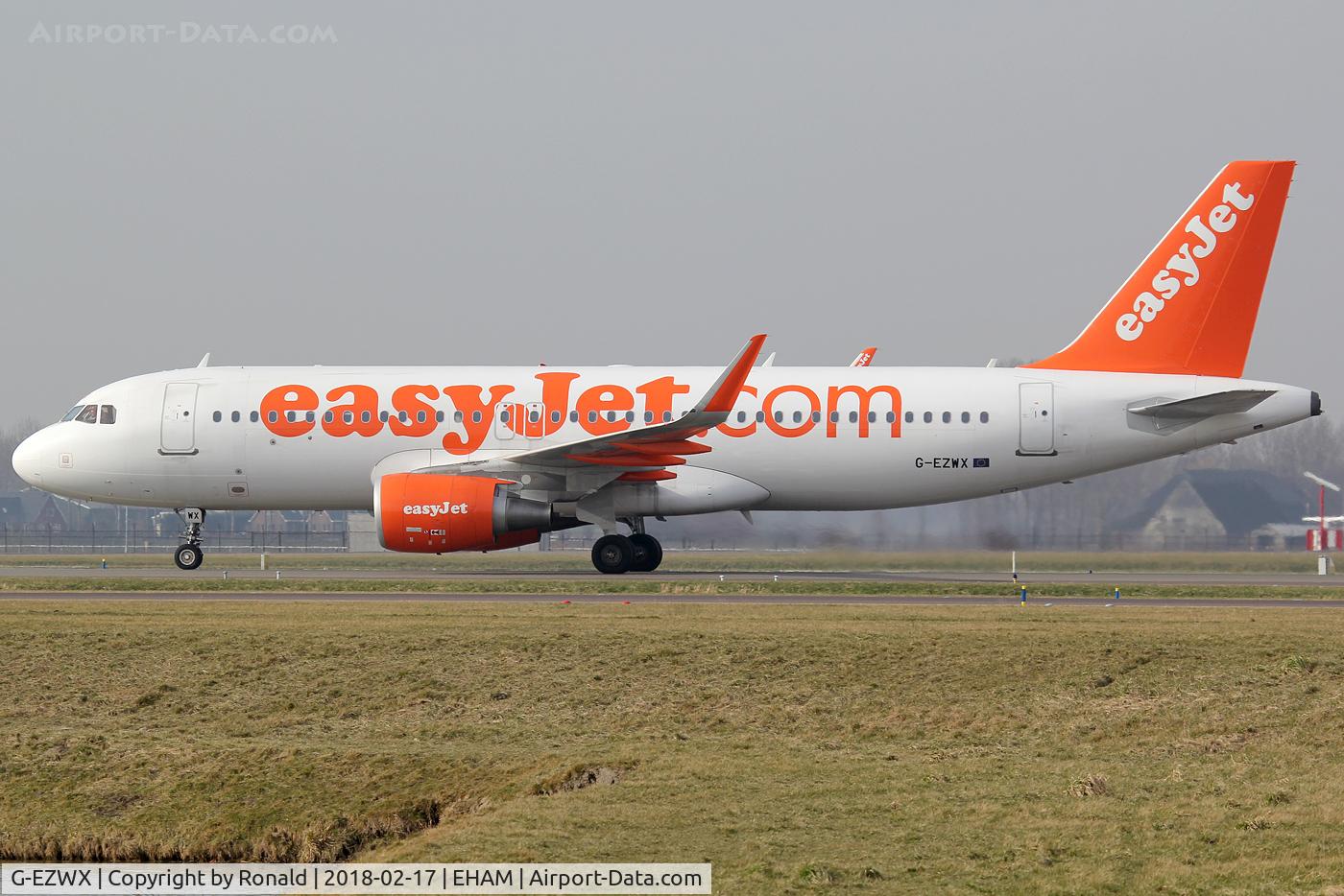 G-EZWX, 2014 Airbus A320-214 C/N 6192, at spl
