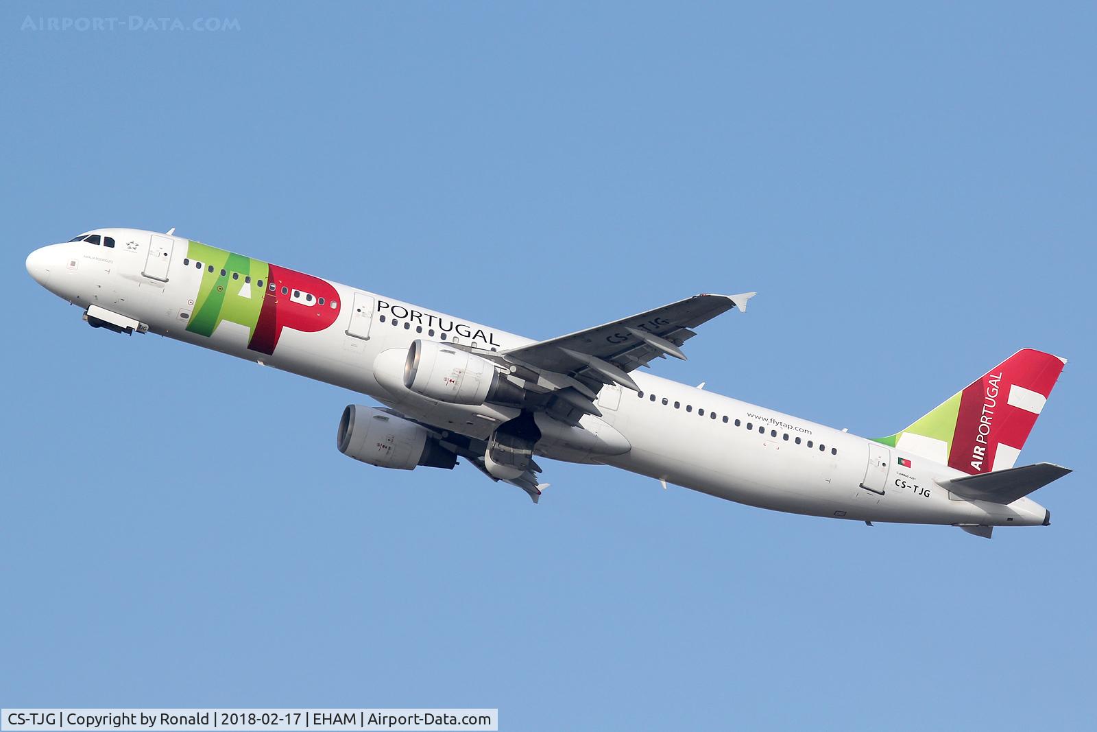 CS-TJG, 2002 Airbus A321-211 C/N 1713, at spl