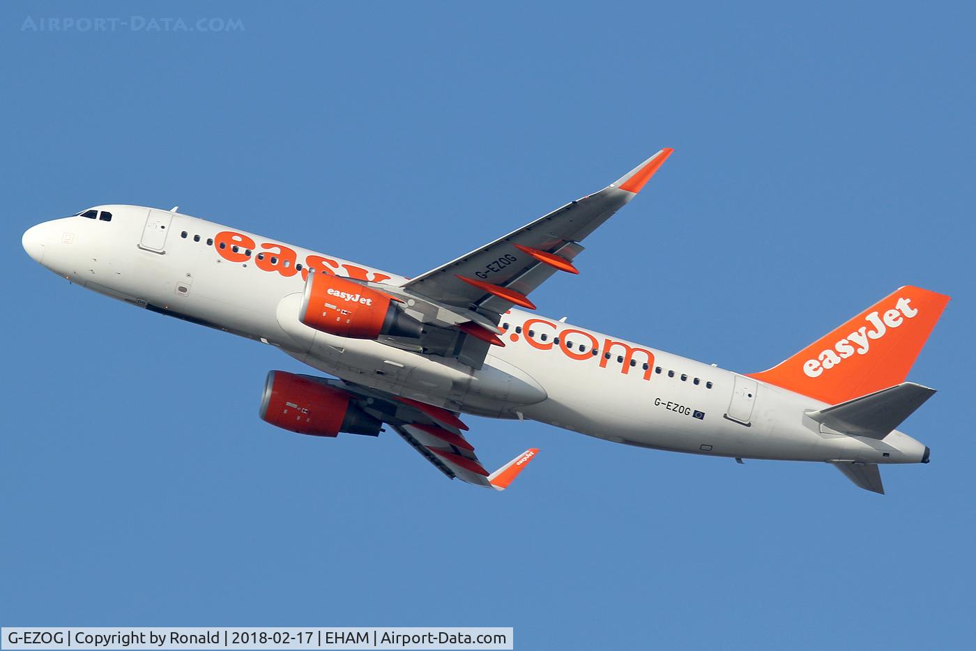 G-EZOG, 2015 Airbus A320-214 C/N 6541, at spl