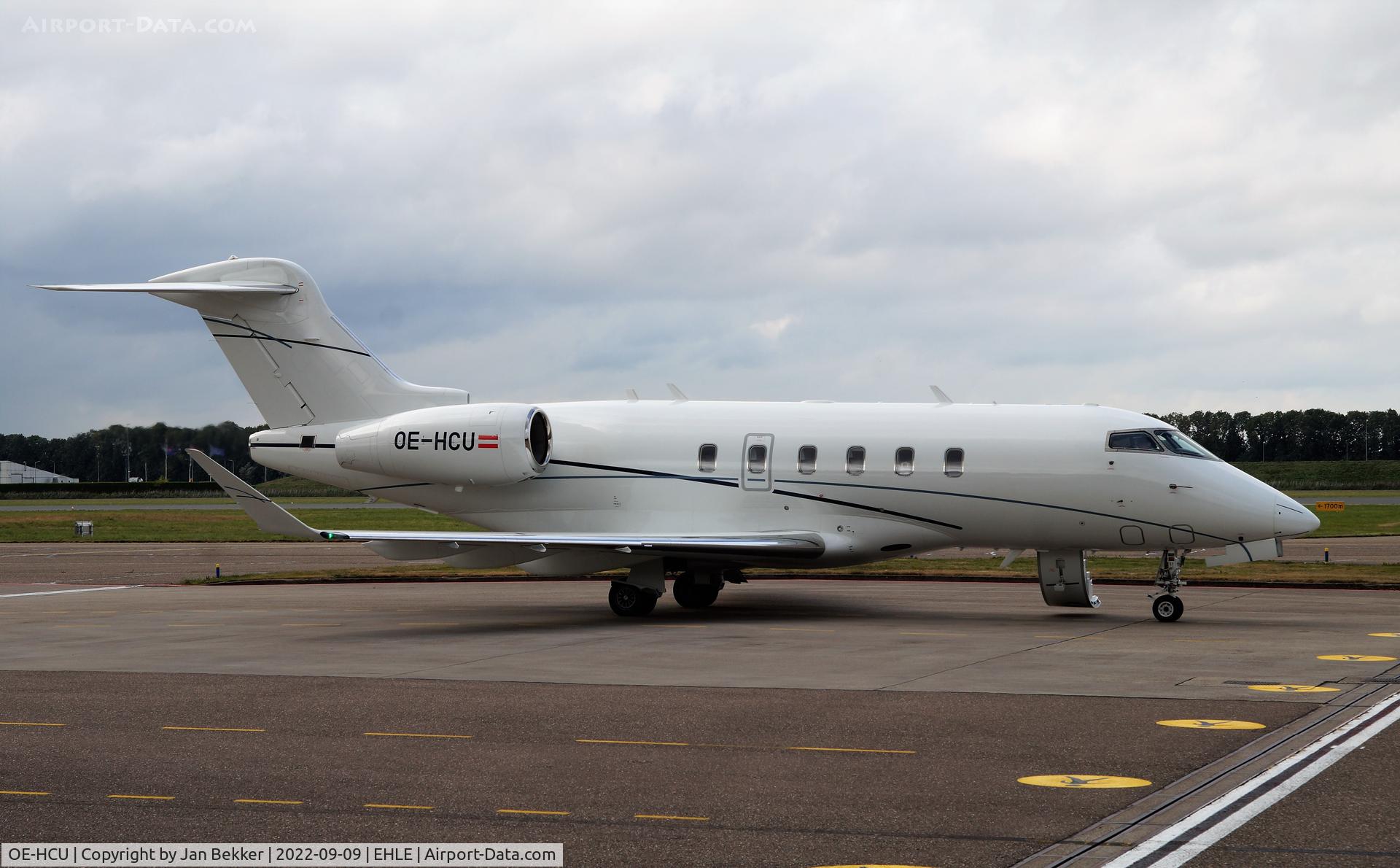 OE-HCU, 2021 Bombardier BD-100-1A10 Challenger 350 C/N 20878, Lelystad Airport