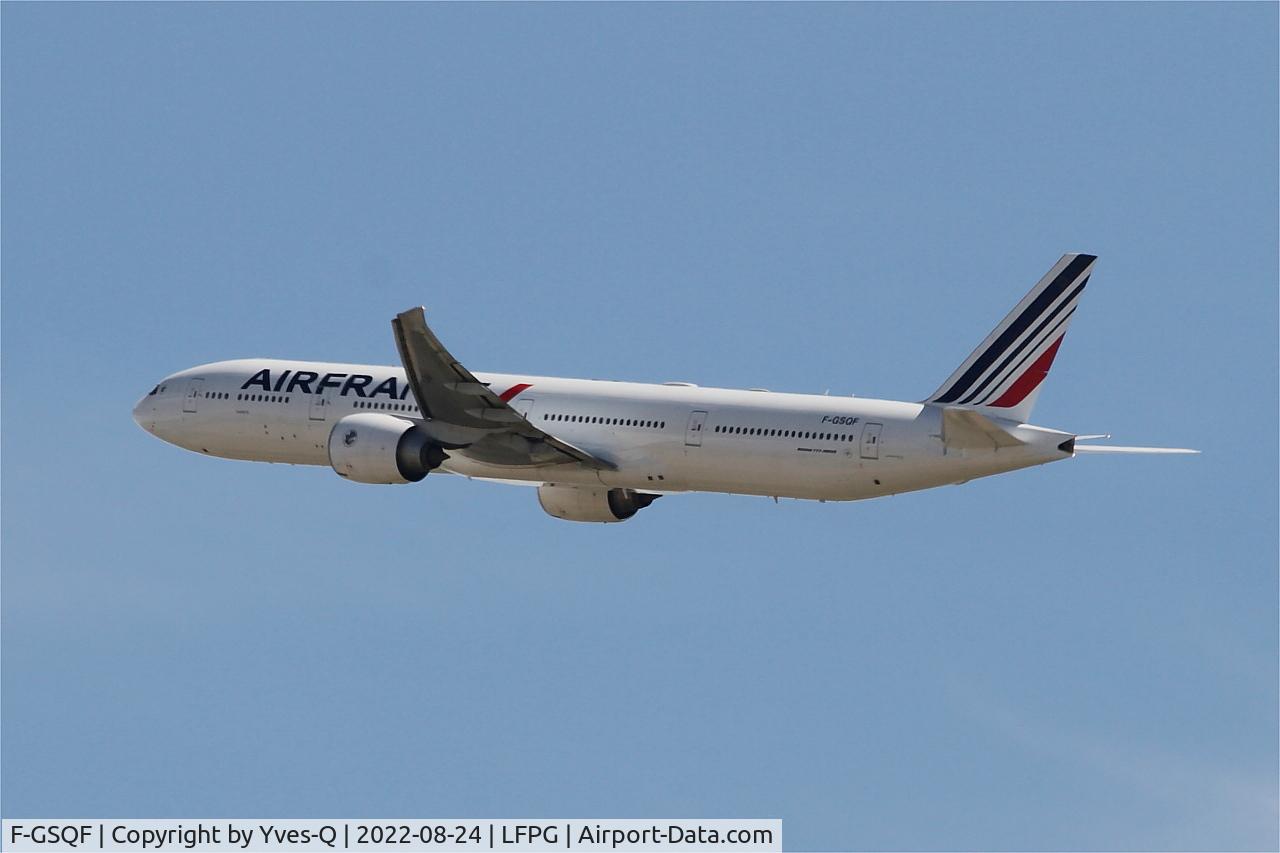 F-GSQF, 2004 Boeing 777-328/ER C/N 32849, Boeing 777-328ER, Climbing from rwy 08L, Roissy Charles De Gaulle airport (LFPG-CDG)